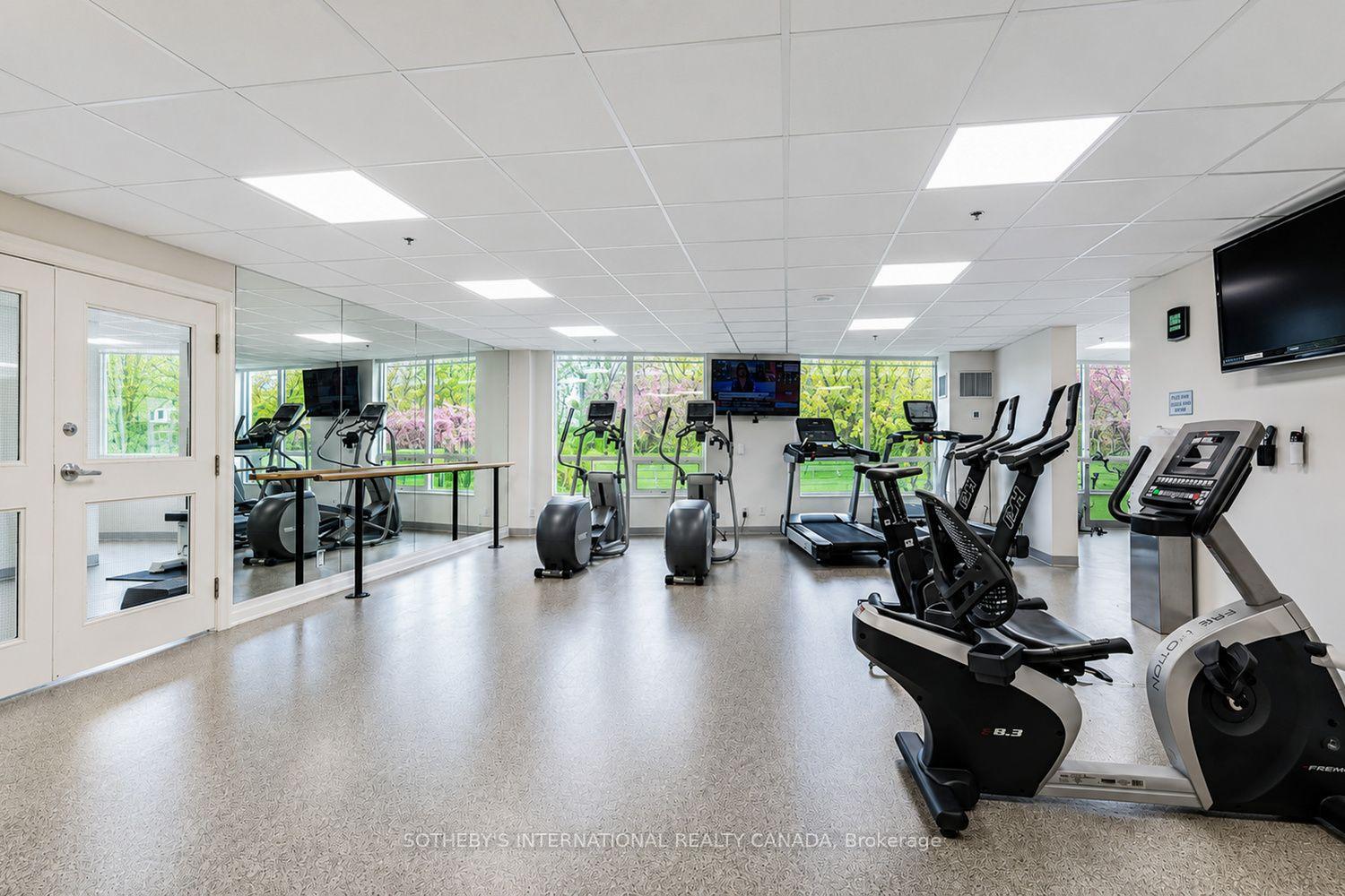 20 Scrivener Square 301, Toronto Unit: 301