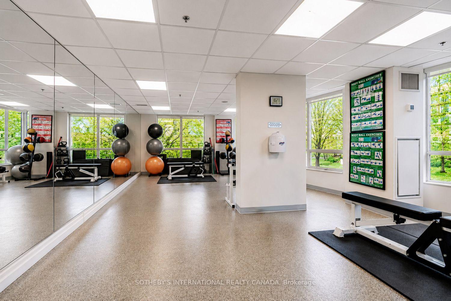 20 Scrivener Square 301, Toronto Unit: 301