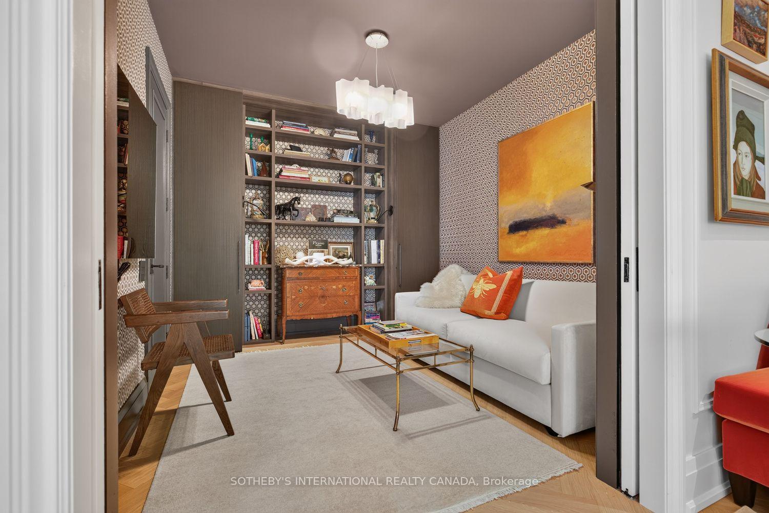 20 Scrivener Square 301, Toronto Unit: 301