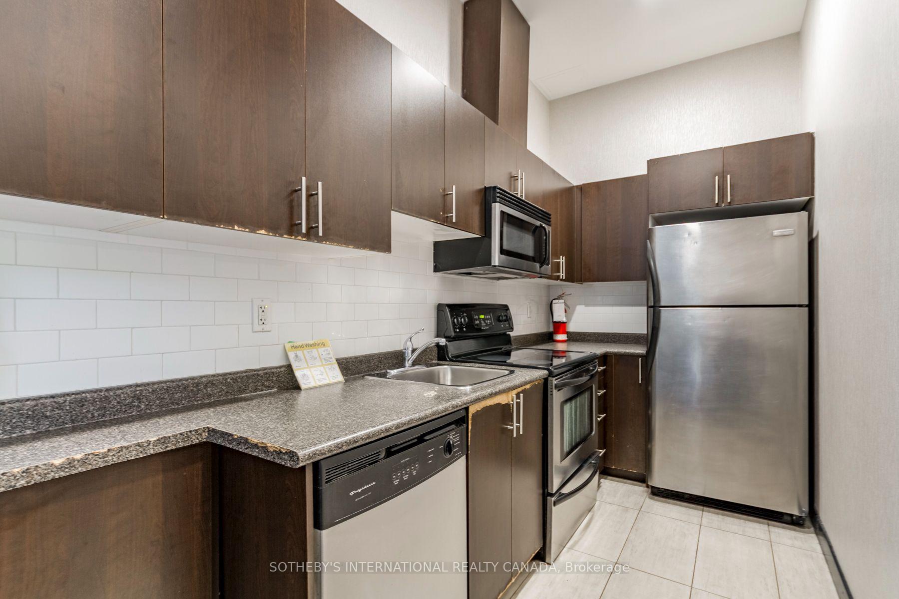 80 Western Battery Road 2402, Toronto Unit: 2402