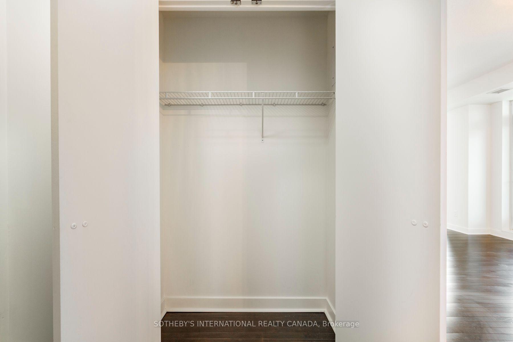 80 Western Battery Road 2402, Toronto Unit: 2402