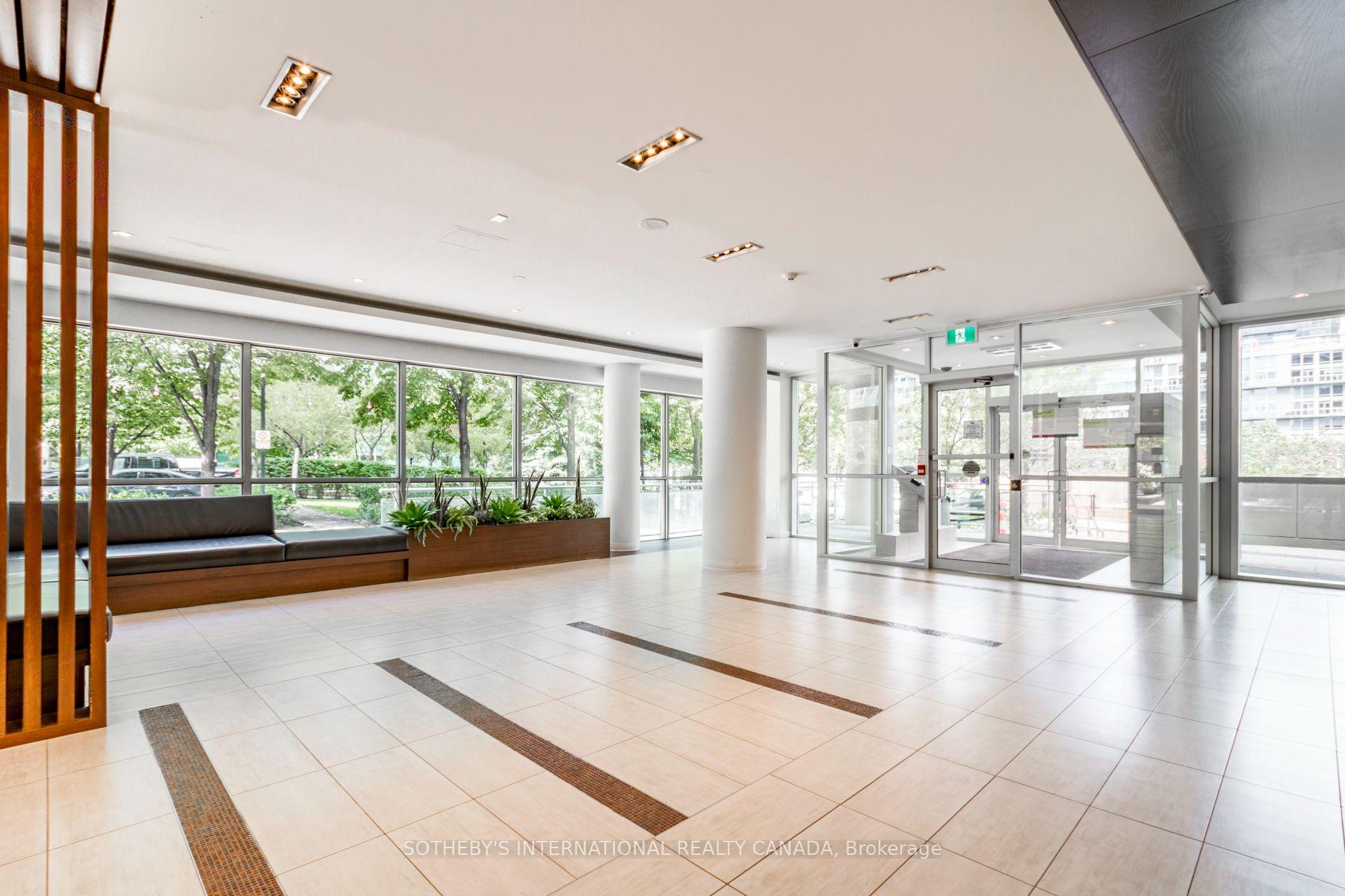 80 Western Battery Road 2402, Toronto Unit: 2402