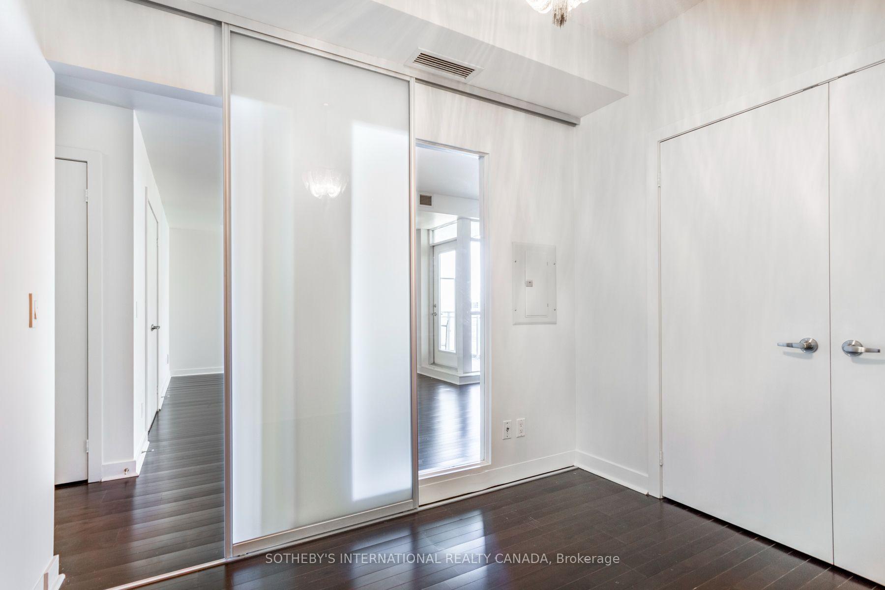 80 Western Battery Road 2402, Toronto Unit: 2402