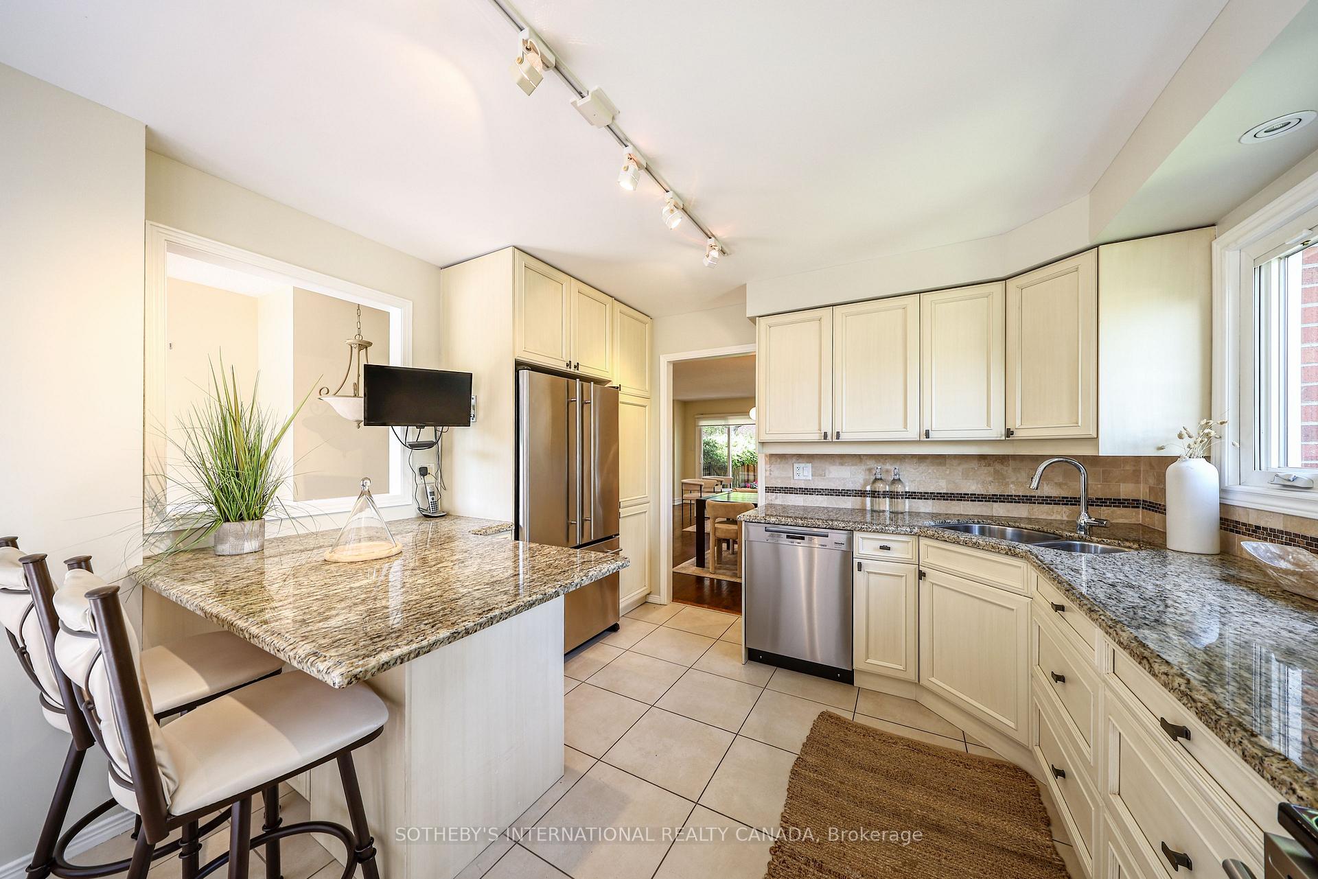 70 Sylvan Valley Way, Toronto