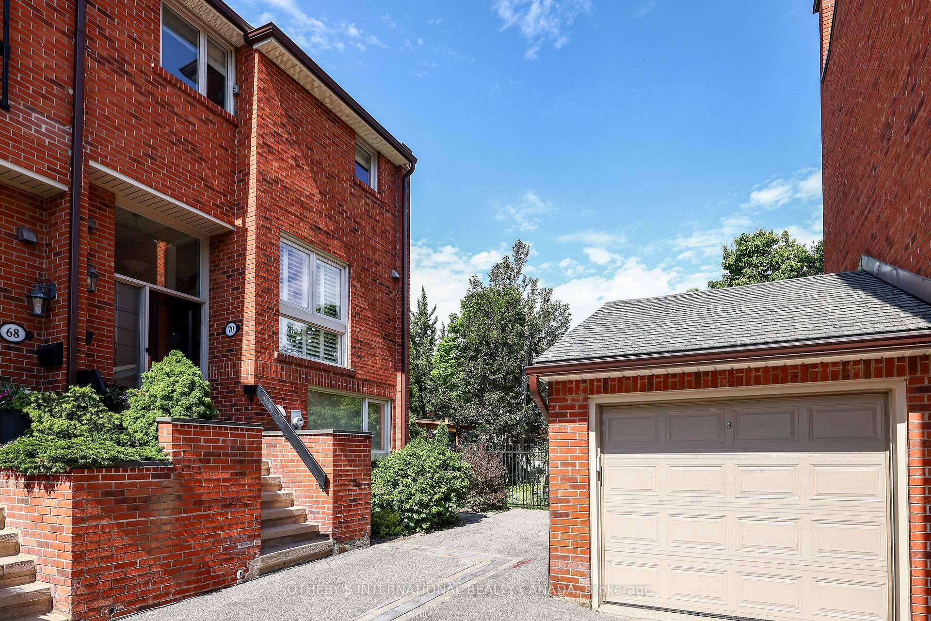 70 Sylvan Valley Way, Toronto