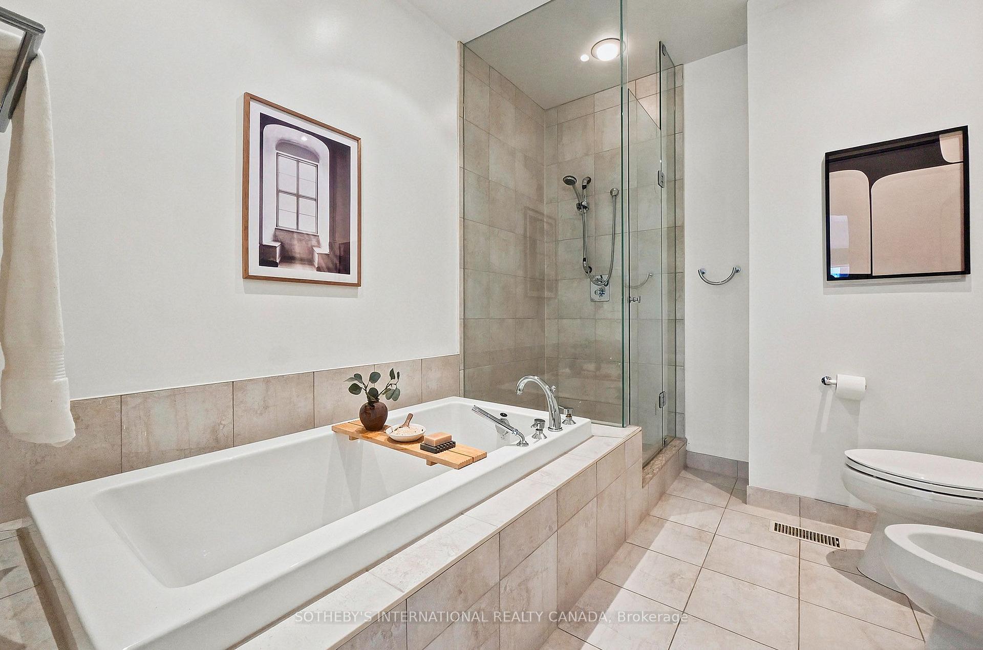 2 Sibelius Lane, Toronto