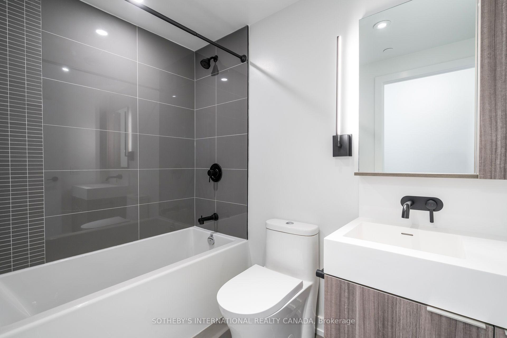 117 Broadway Avenue 407, Toronto Unit: 407
