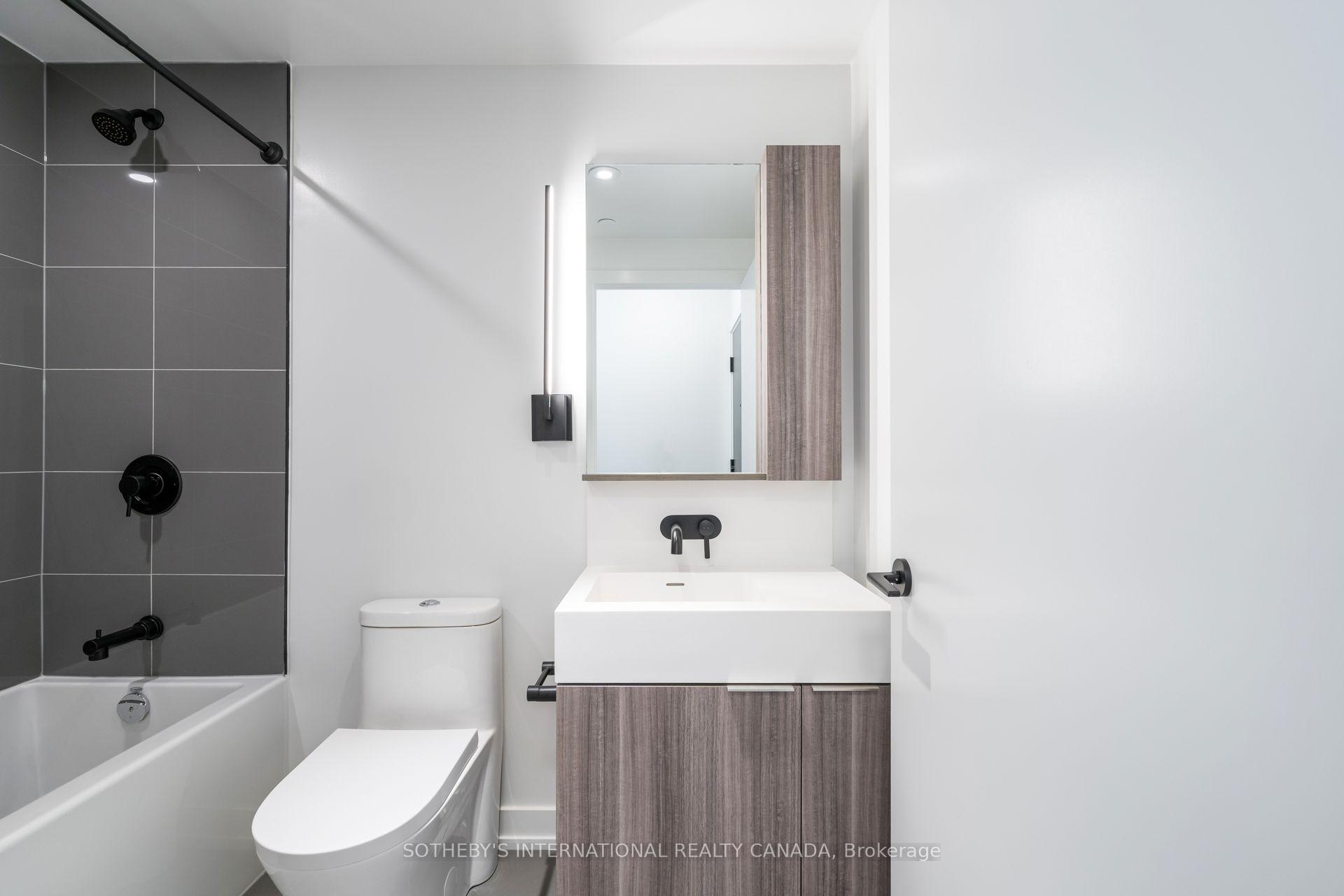 117 Broadway Avenue 407, Toronto Unit: 407