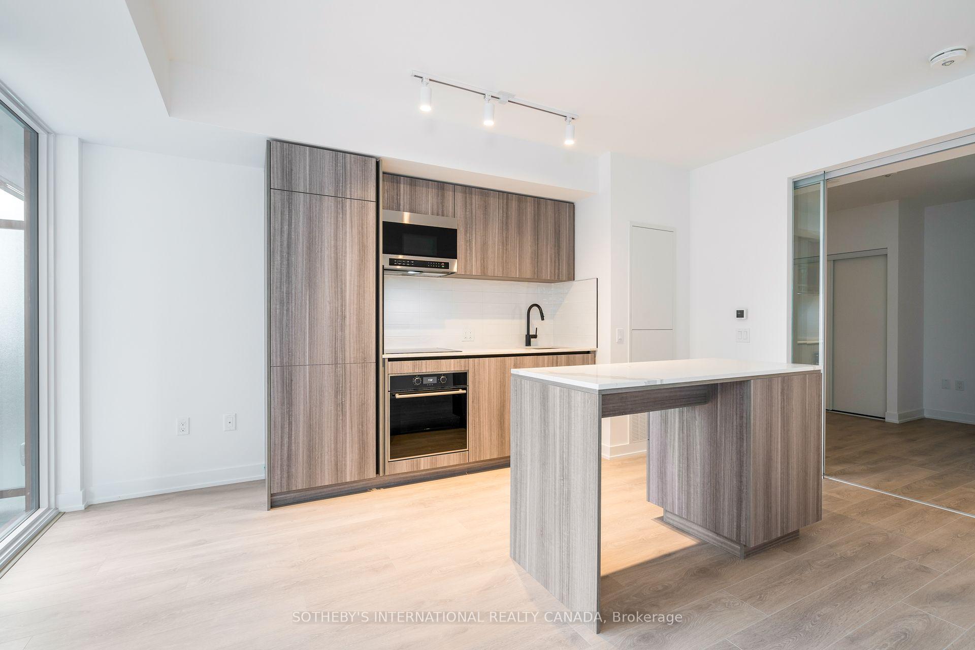 117 Broadway Avenue 407, Toronto Unit: 407