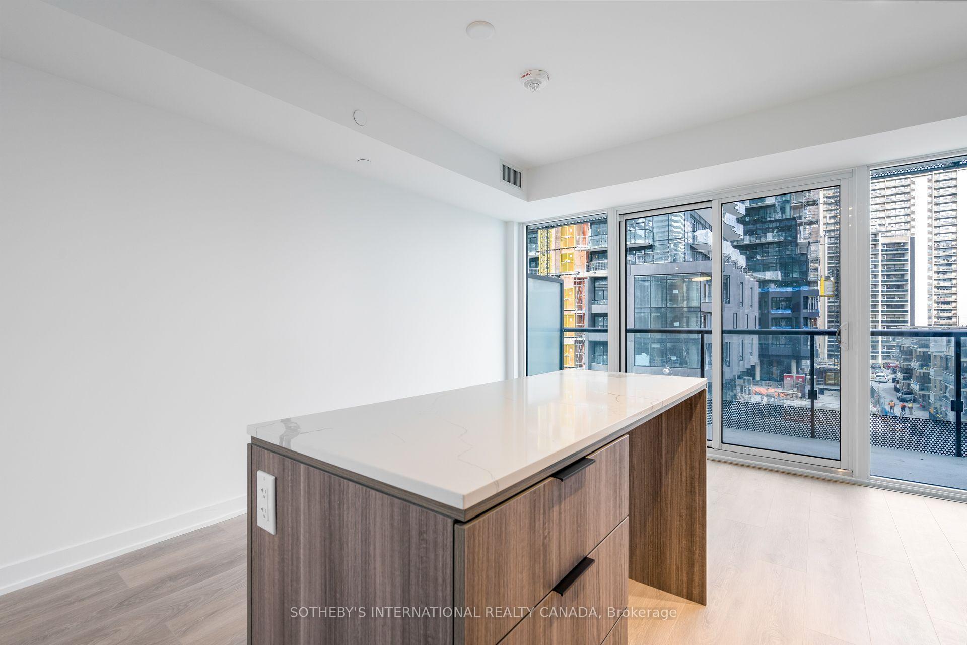 117 Broadway Avenue 407, Toronto Unit: 407