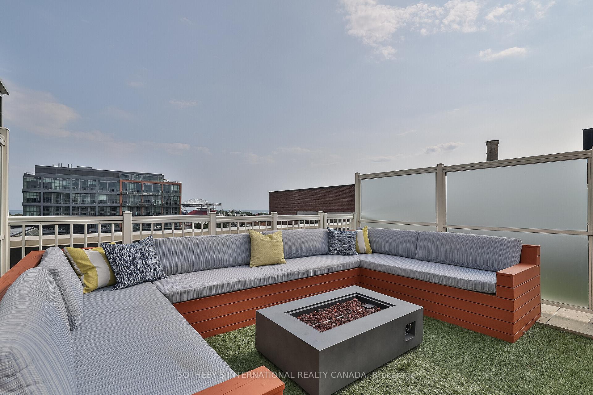 43 Hanna Avenue 441, Toronto Unit: 441
