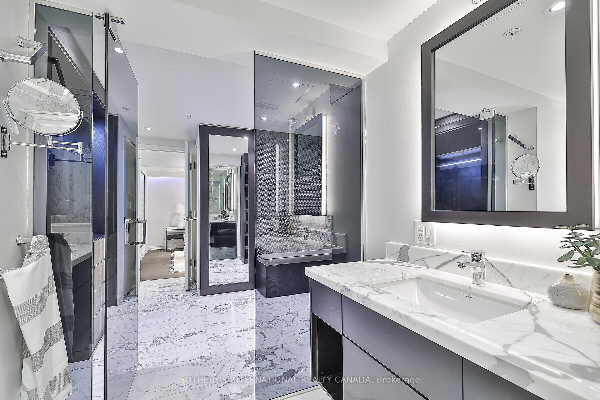 43 Hanna Avenue 441, Toronto Unit: 441