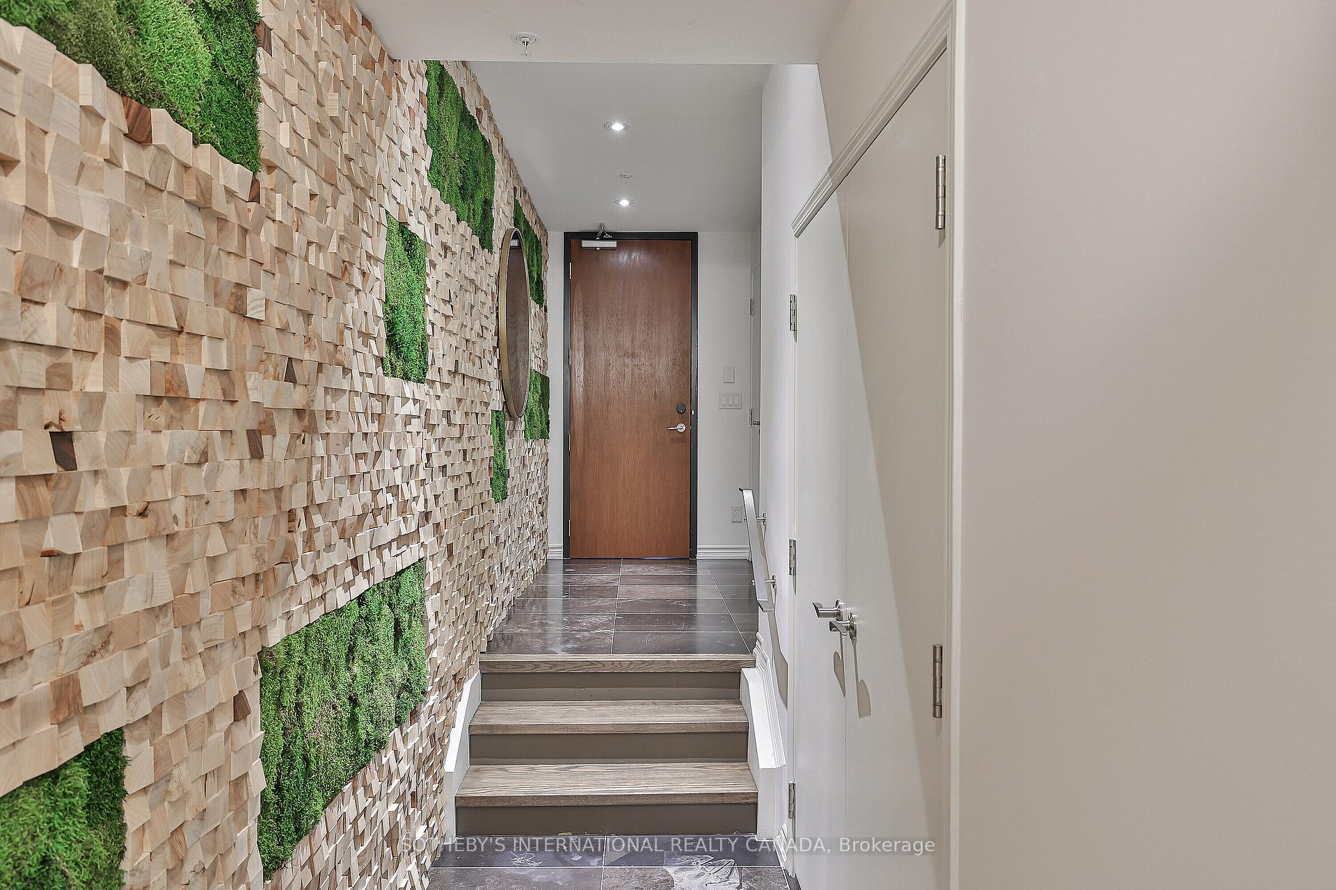 43 Hanna Avenue 441, Toronto Unit: 441