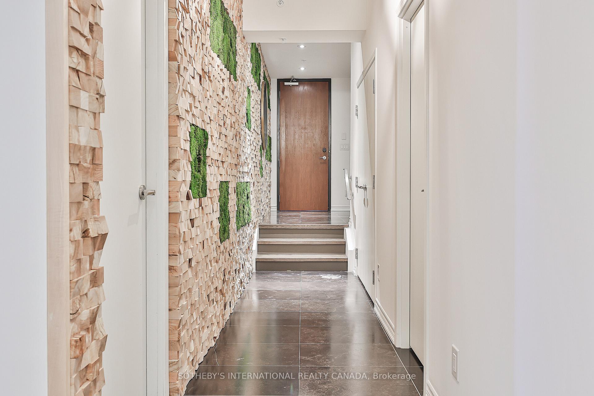 43 Hanna Avenue 441, Toronto Unit: 441