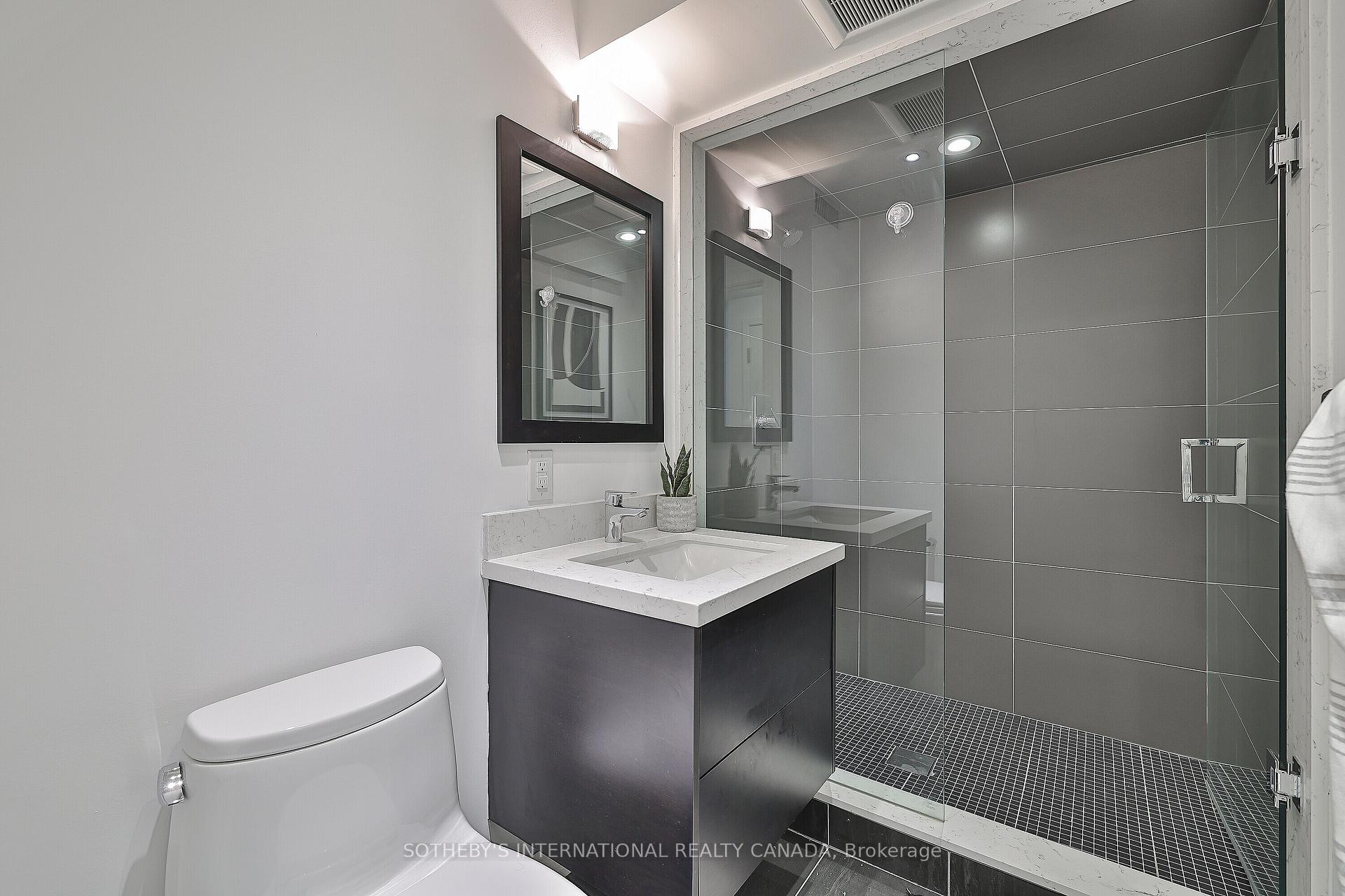 43 Hanna Avenue 441, Toronto Unit: 441
