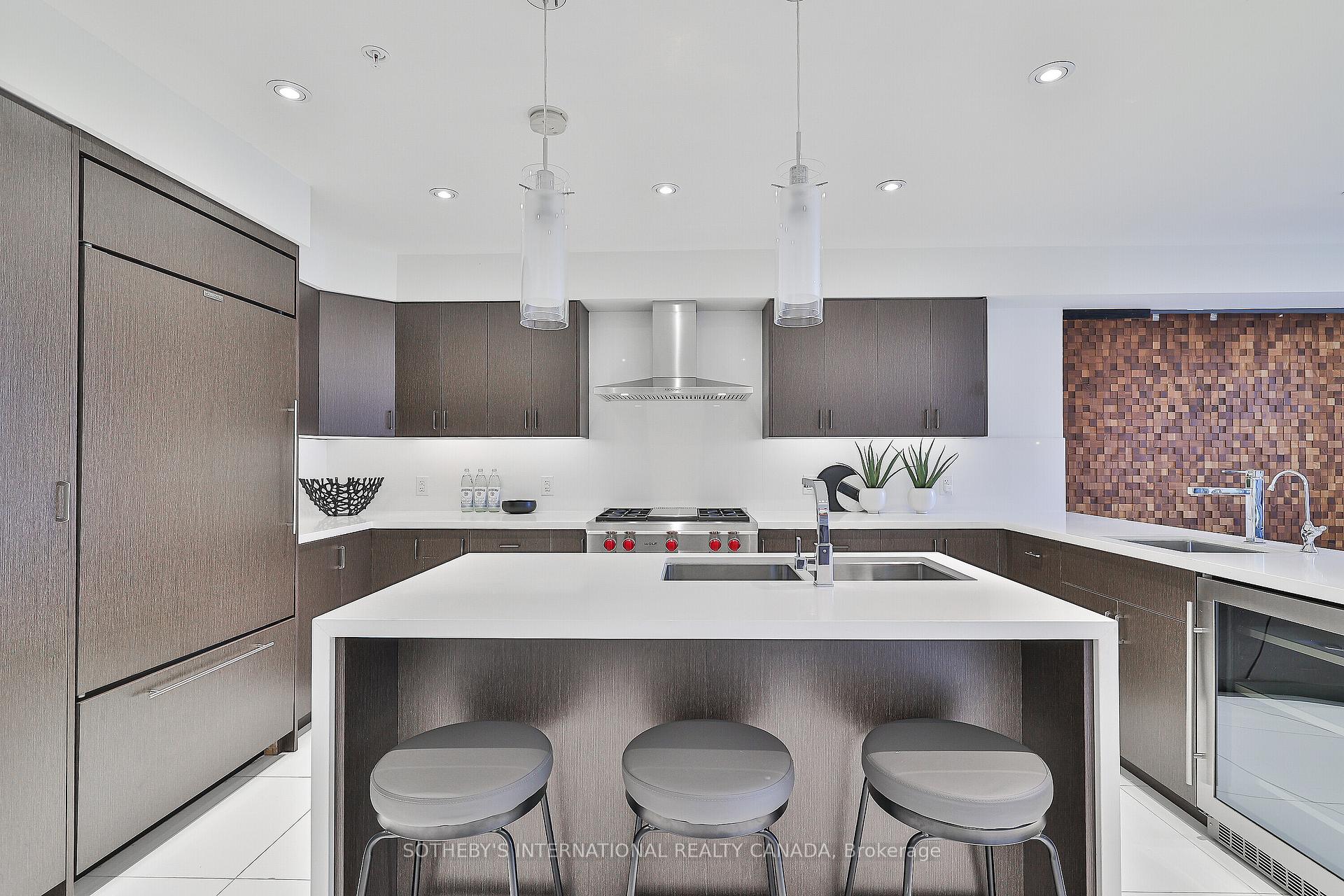 43 Hanna Avenue 441, Toronto Unit: 441