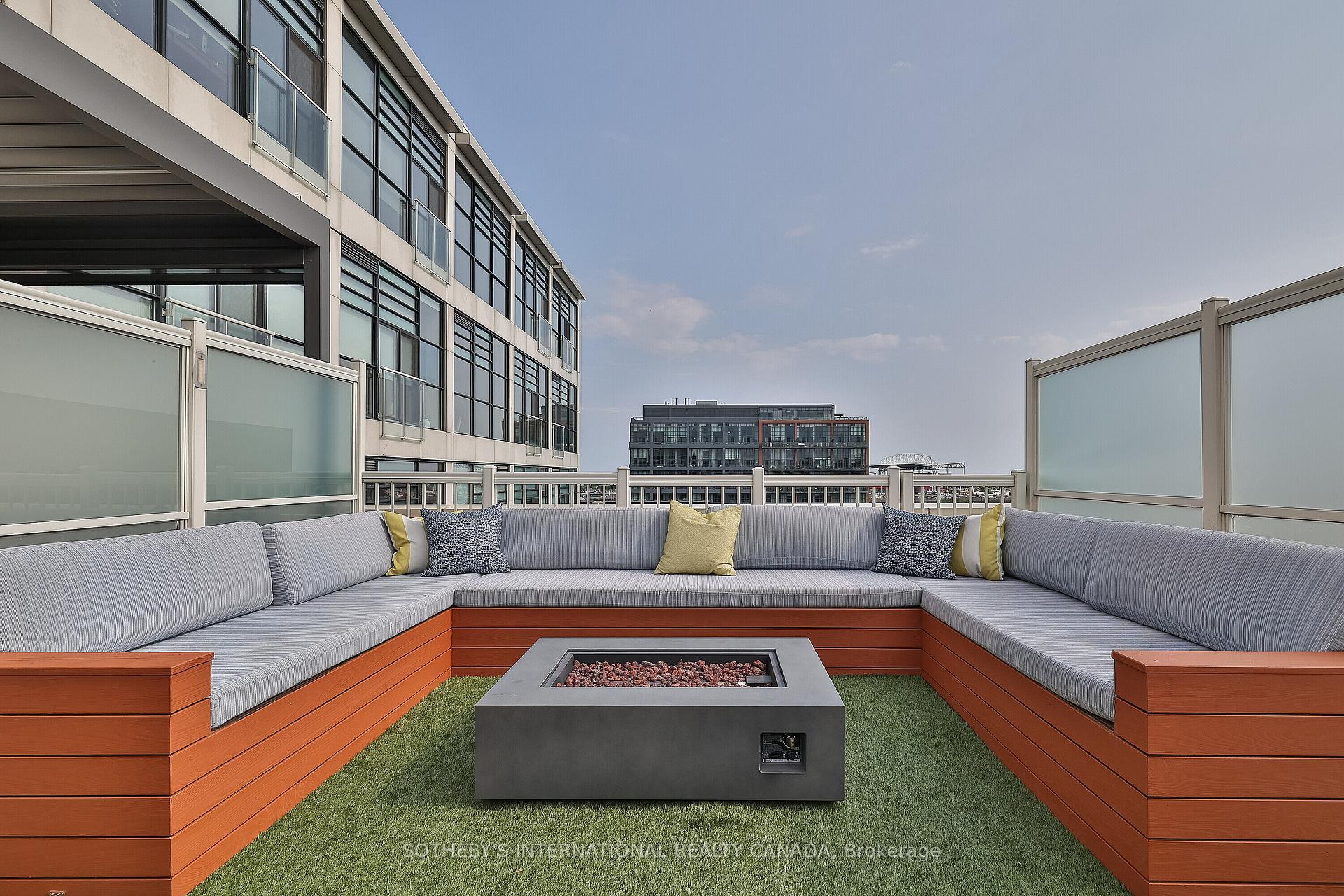 43 Hanna Avenue 441, Toronto Unit: 441