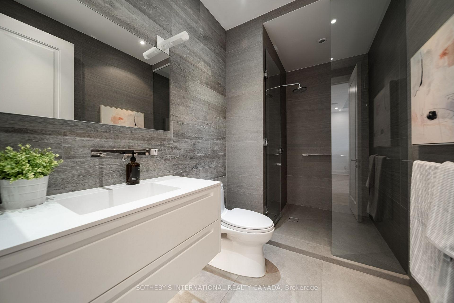 88 Davenport Road 804, Toronto Unit: 804