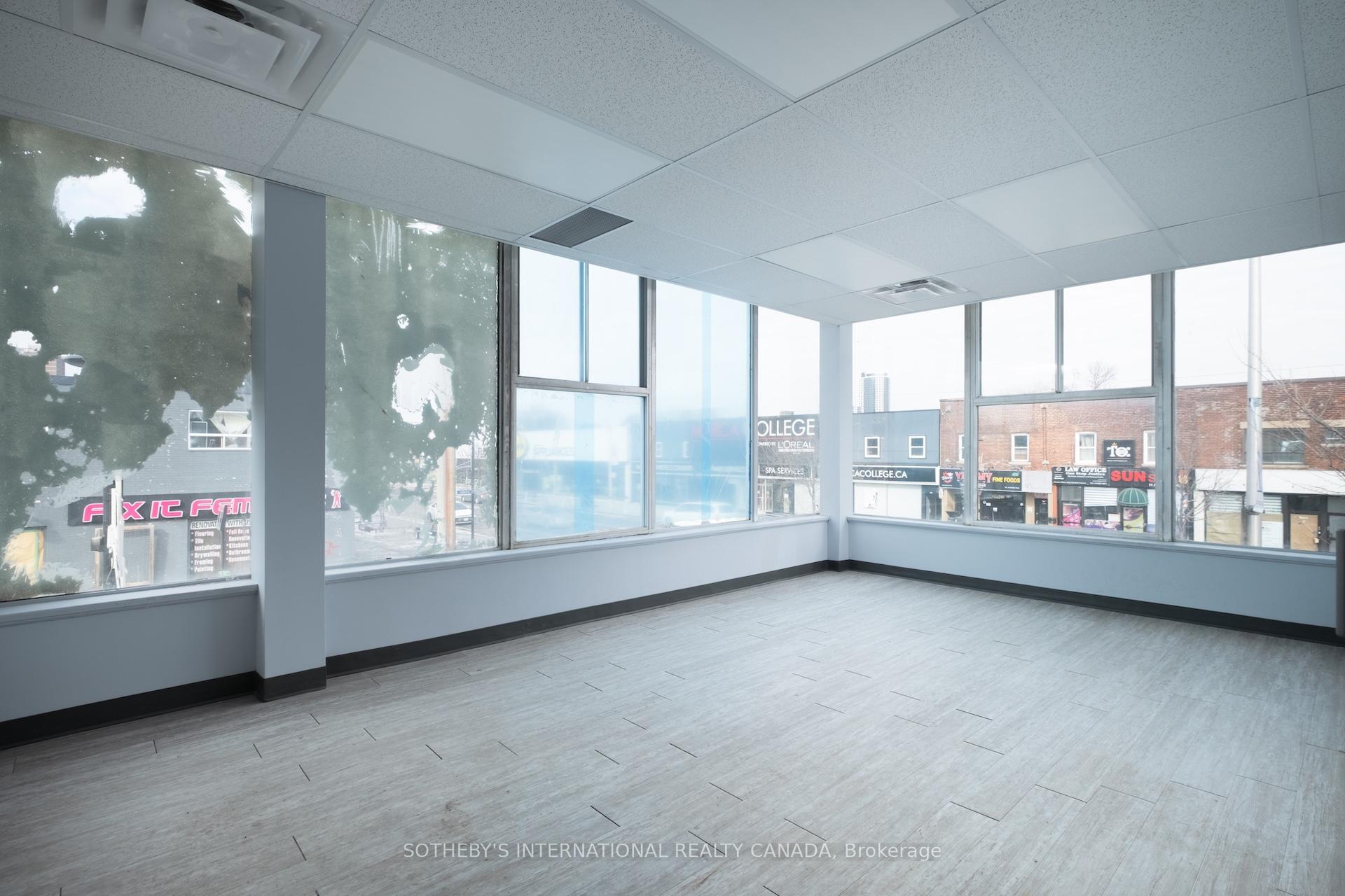 2927 Danforth Avenue Second Floor