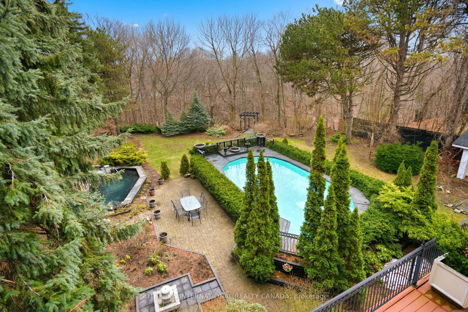 55 Pine Ridge Road
