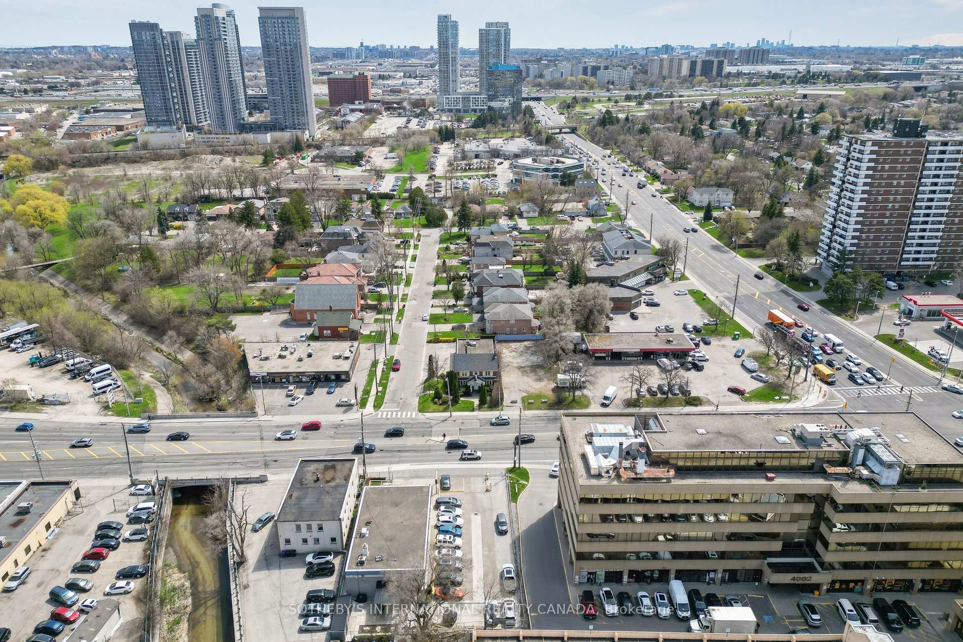 4023 Sheppard Avenue