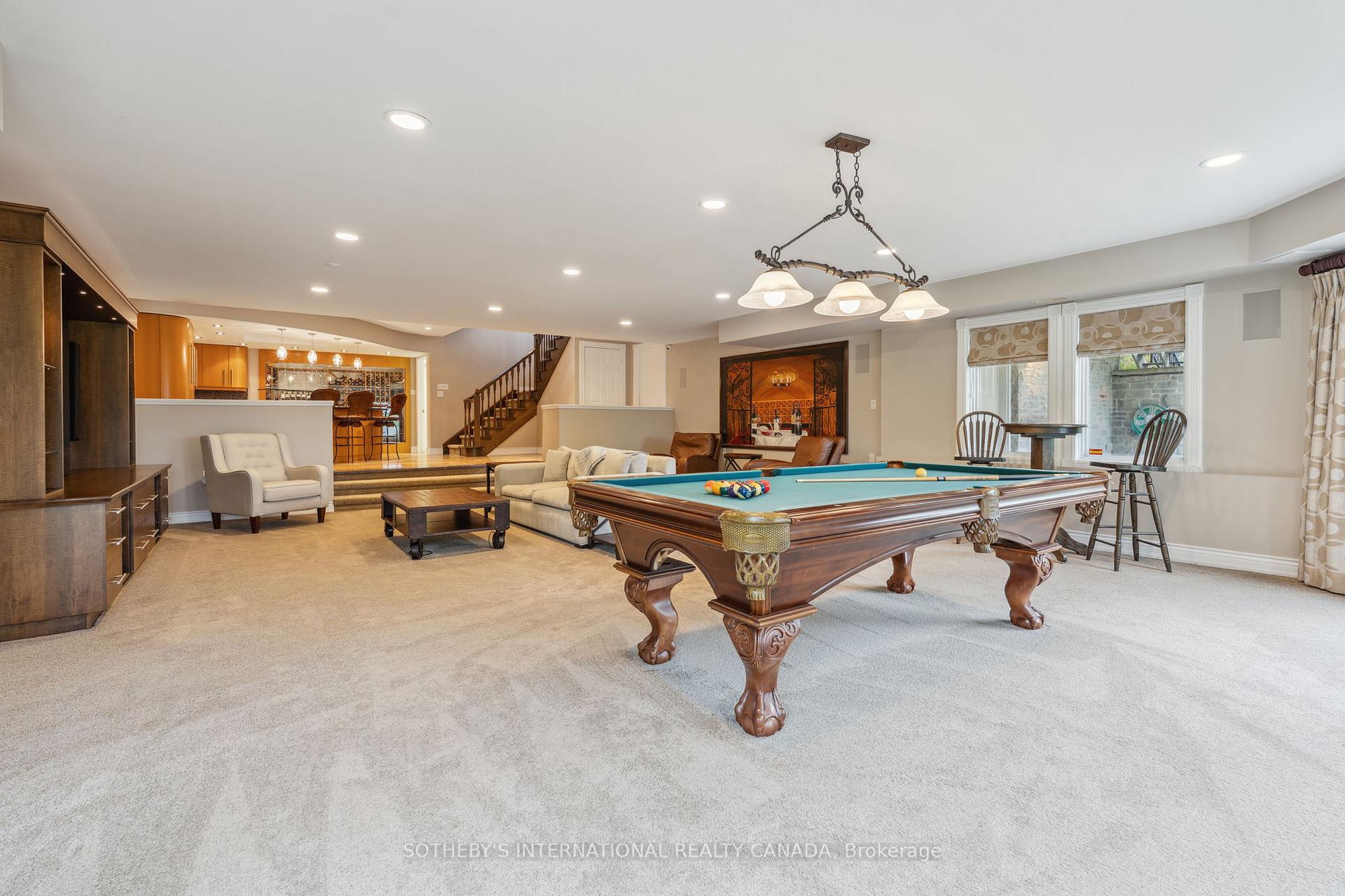 12 Island View Court