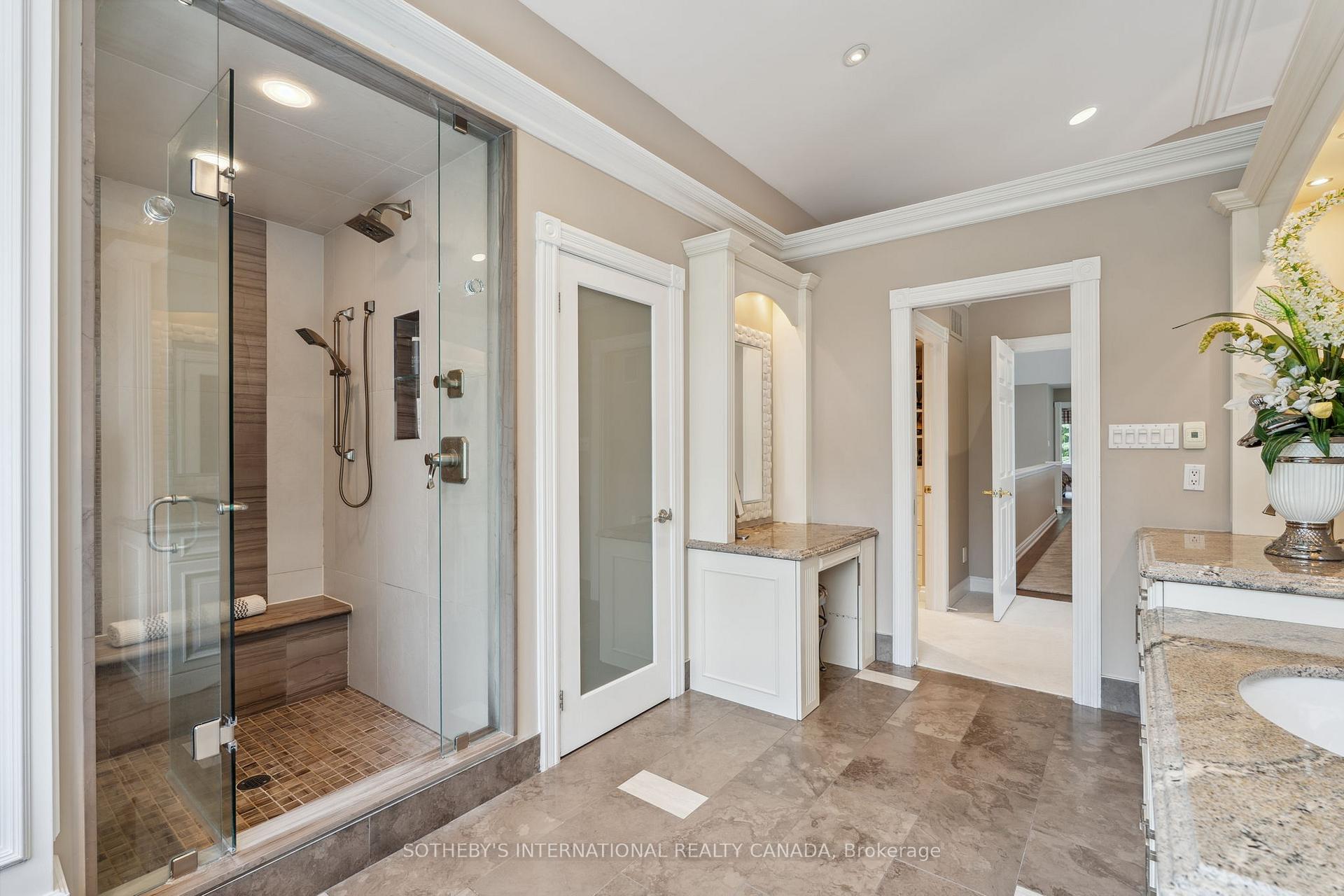 12 Island View Court