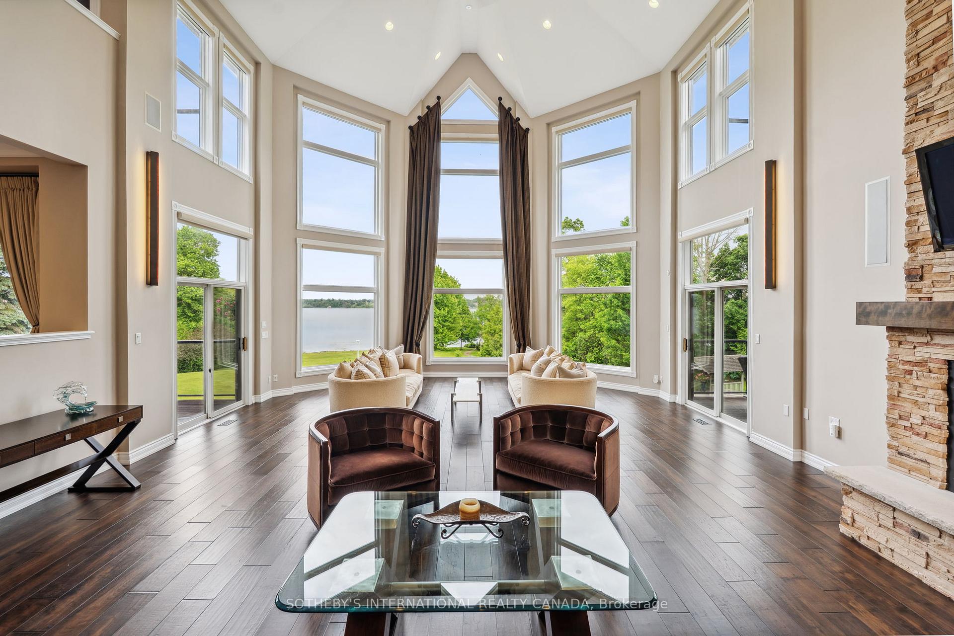 12 Island View Court