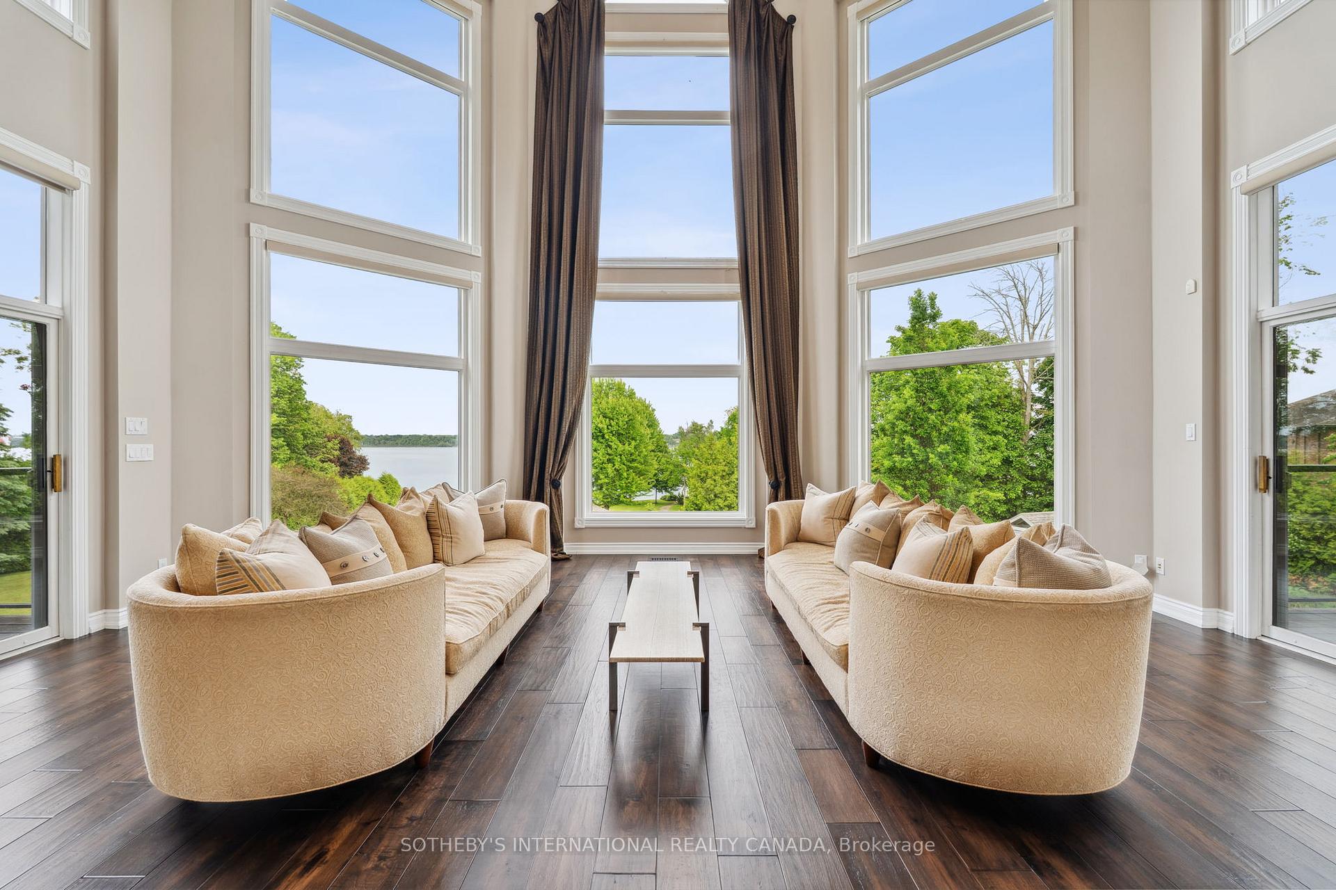12 Island View Court