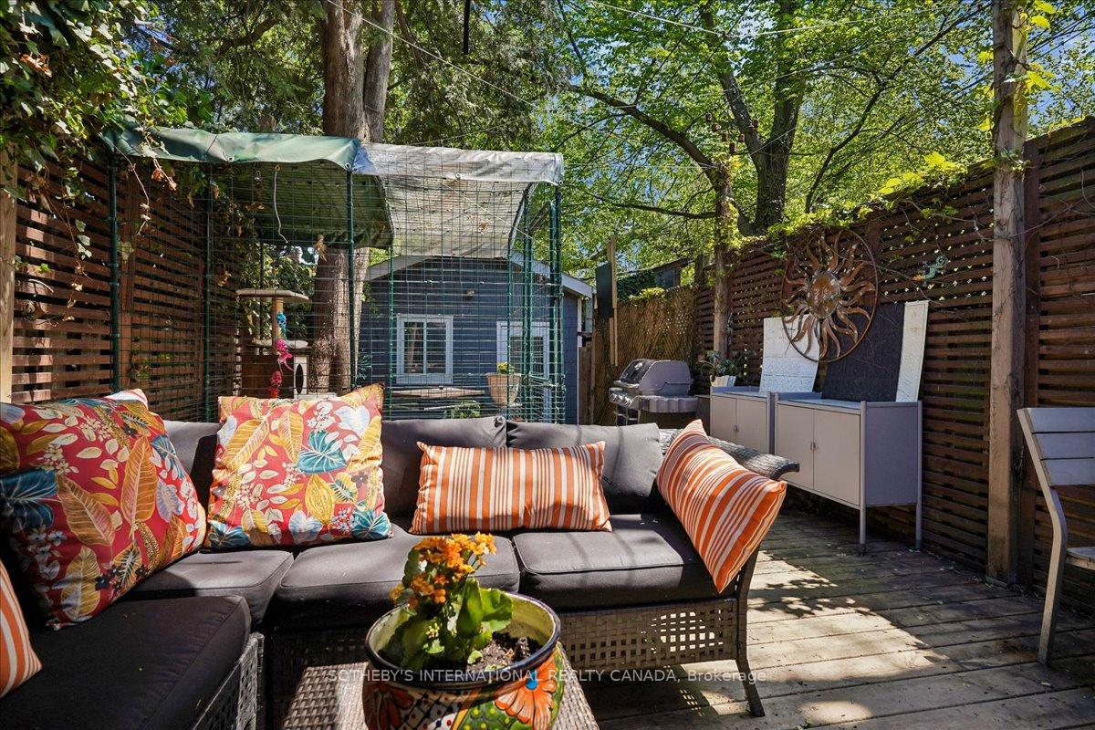 257 Booth Avenue