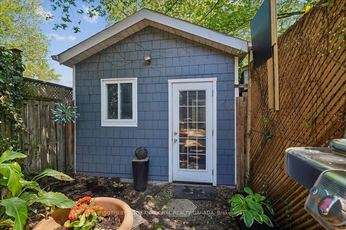 257 Booth Avenue