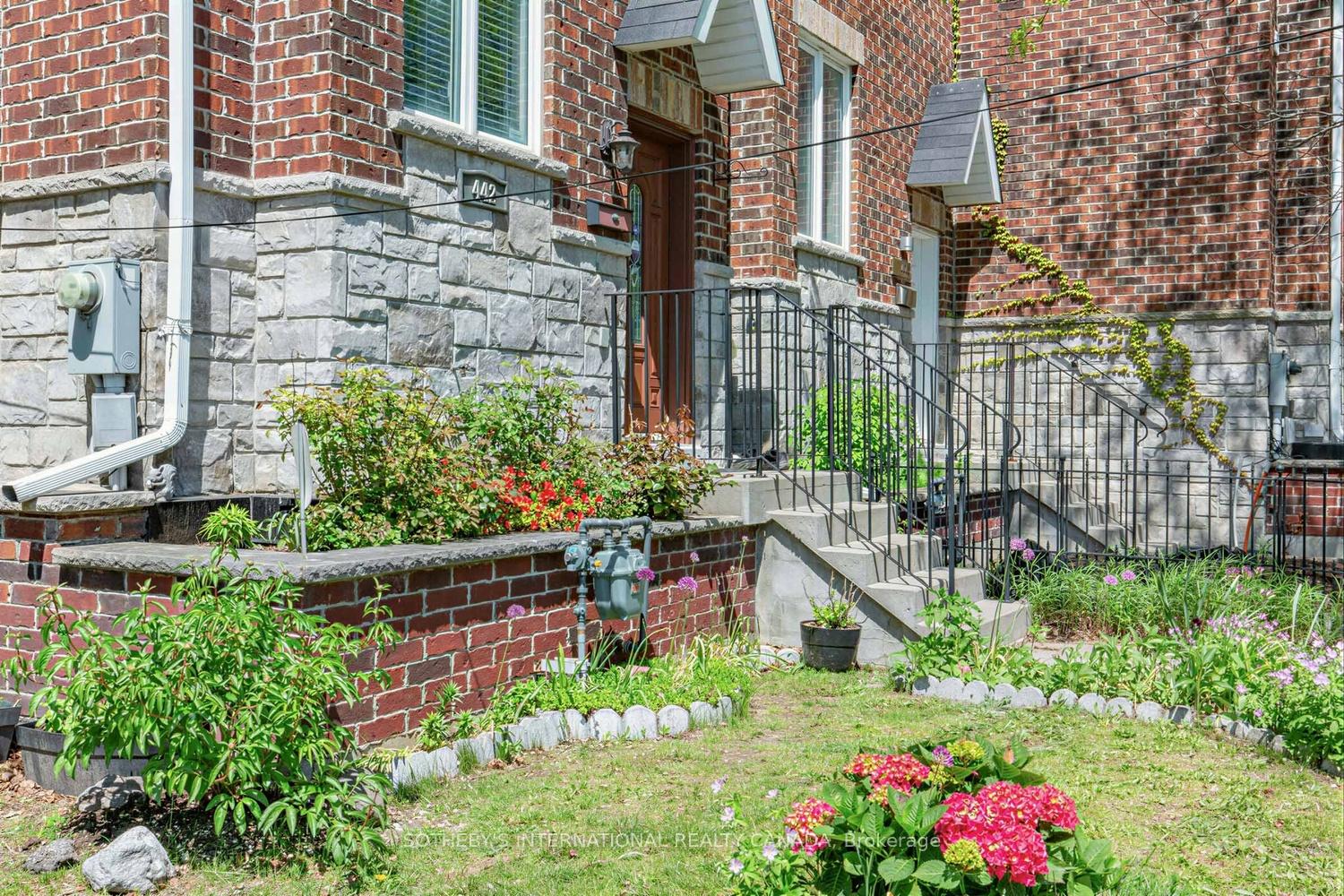 442 Dawes Road
