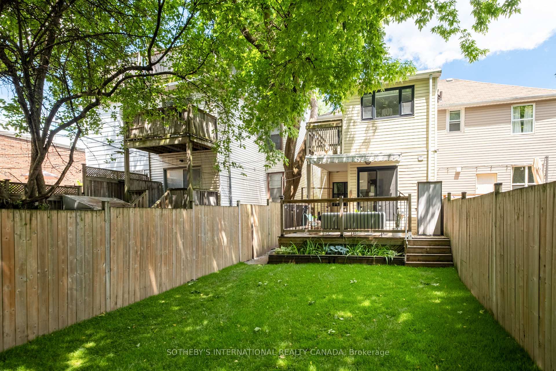 22 Connaught Avenue
