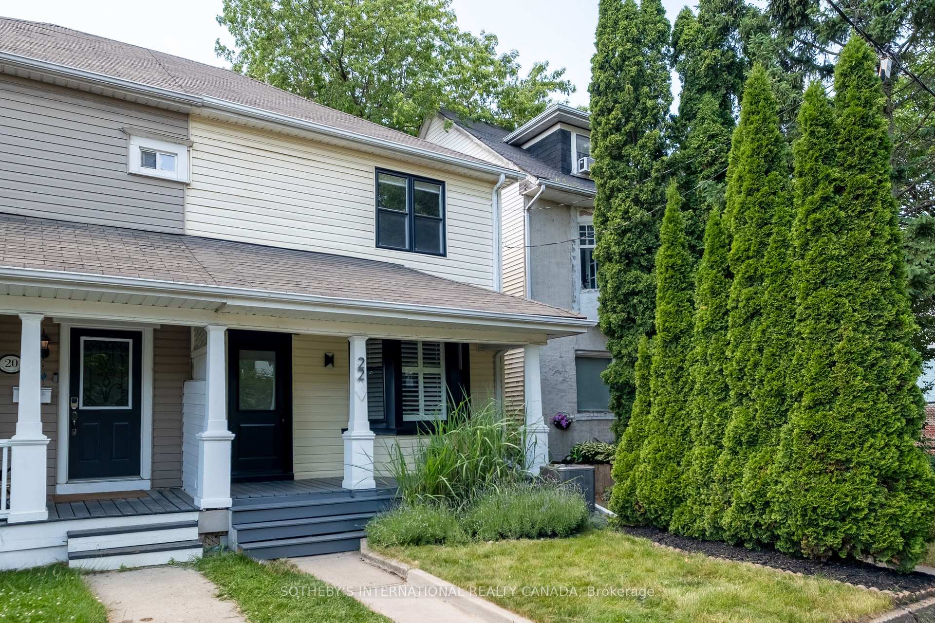 22 Connaught Avenue