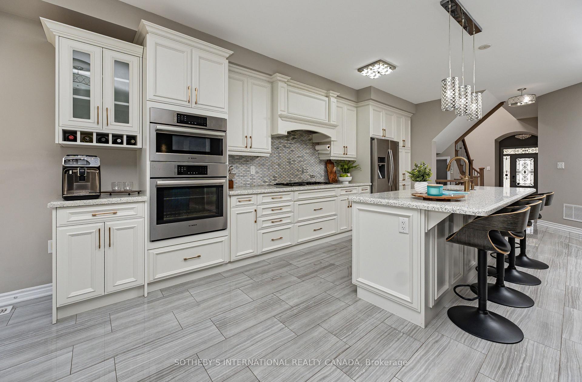 1056 Foxtail Crescent