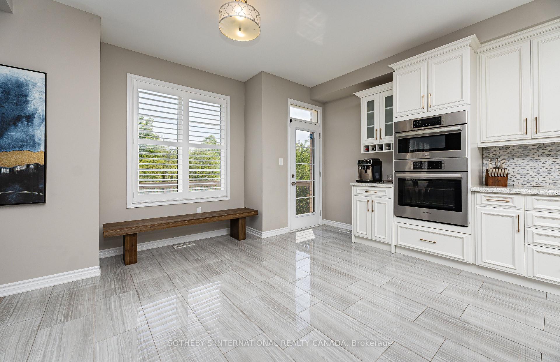 1056 Foxtail Crescent