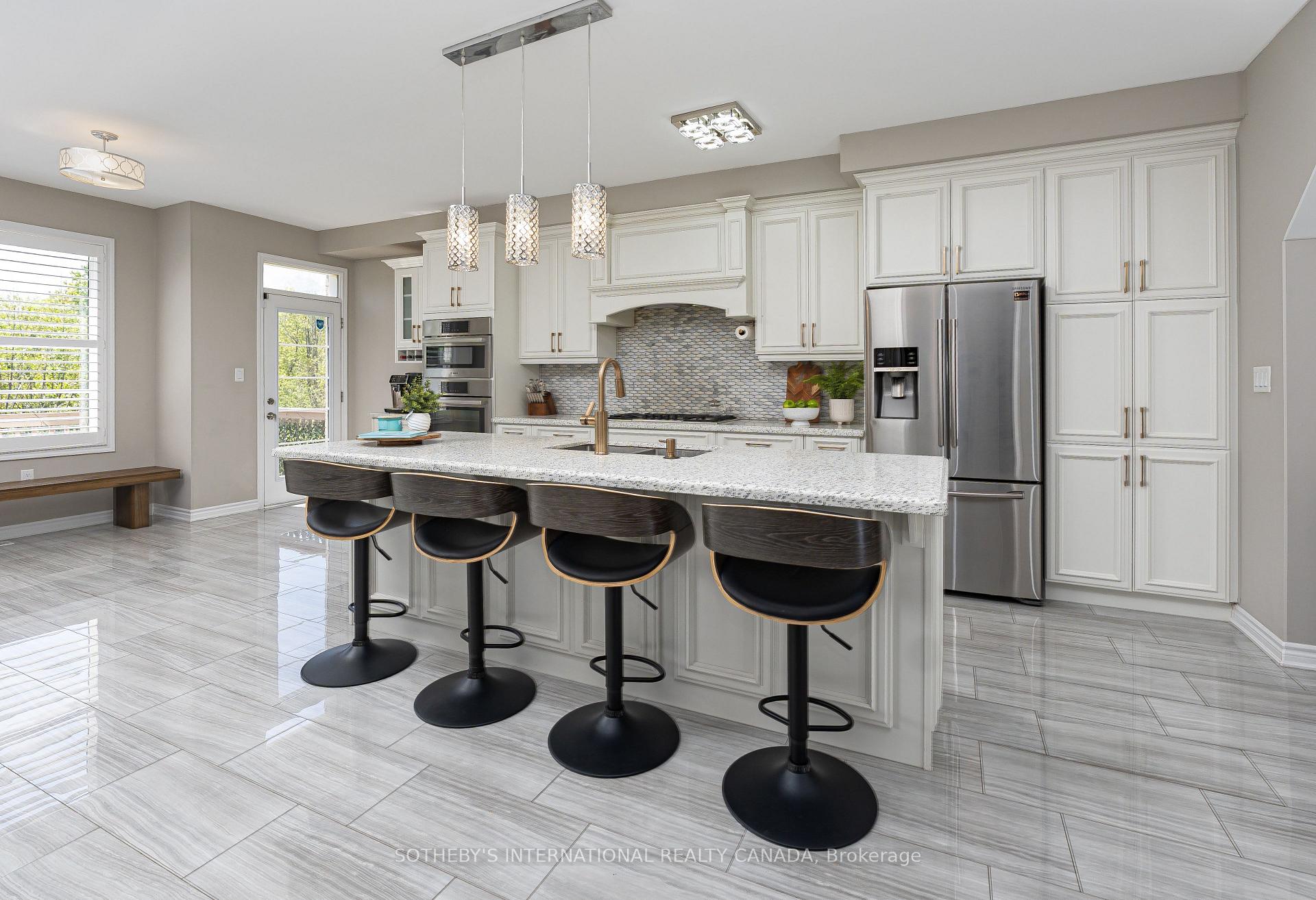1056 Foxtail Crescent