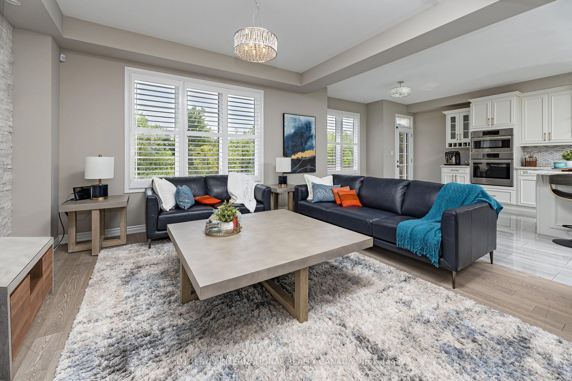 1056 Foxtail Crescent