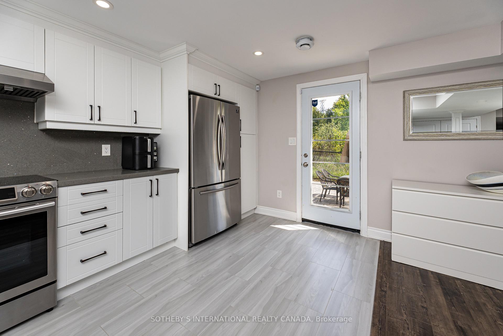1056 Foxtail Crescent
