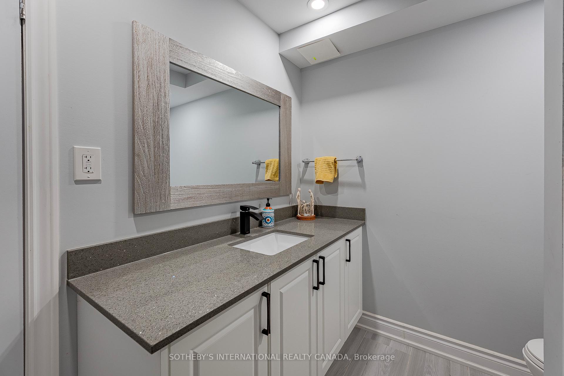 1056 Foxtail Crescent