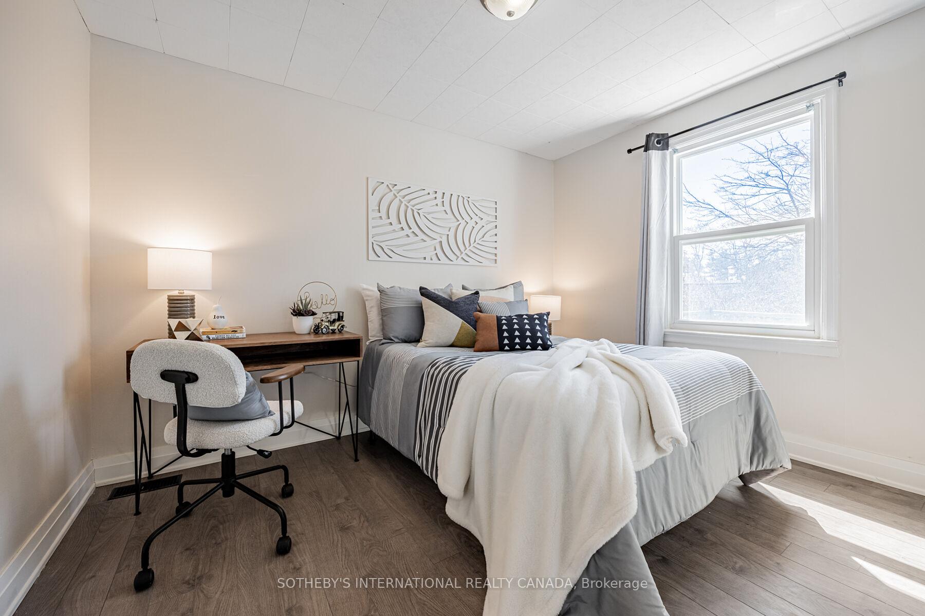 4075A Lawrence Avenue E, Toronto