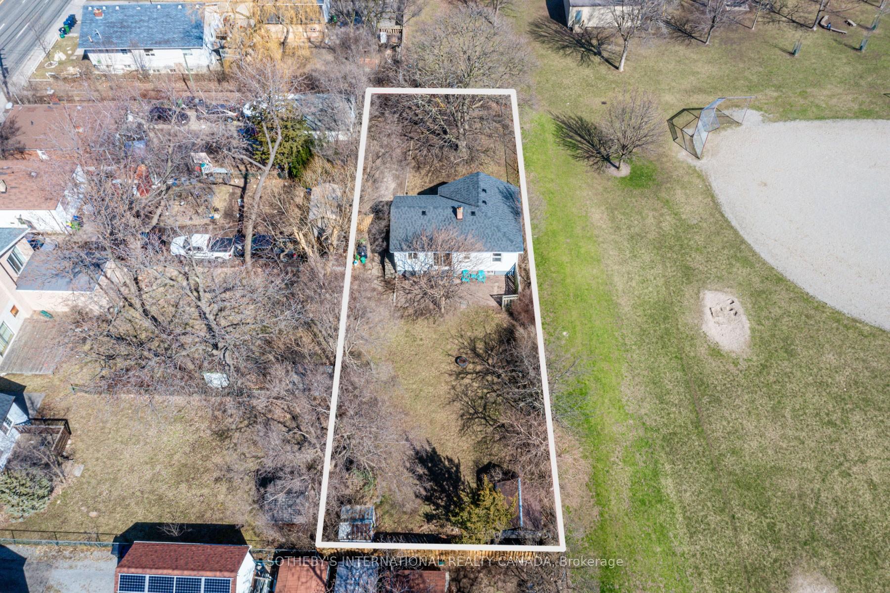 4075A Lawrence Avenue E, Toronto