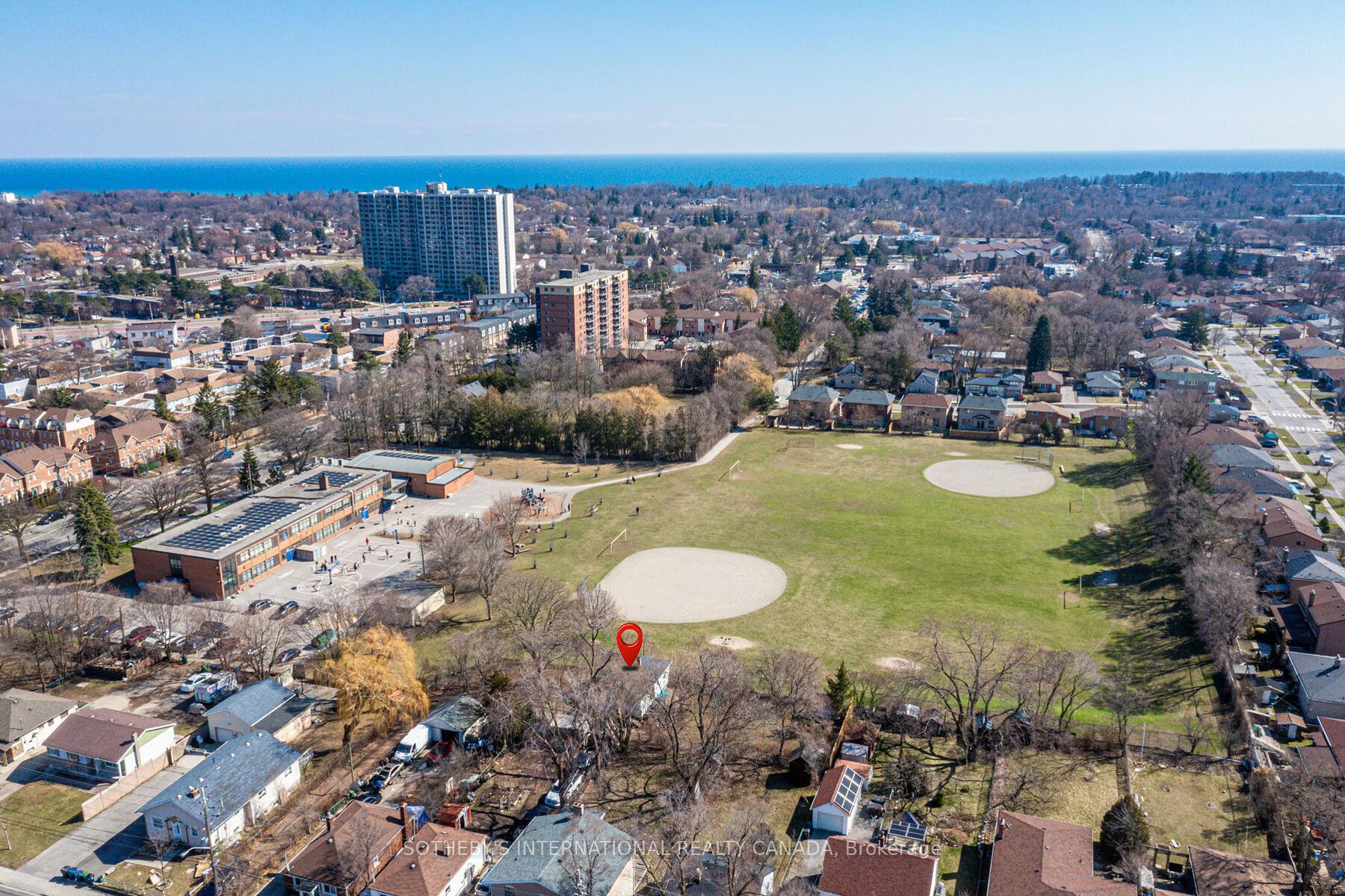 4075A Lawrence Avenue E, Toronto
