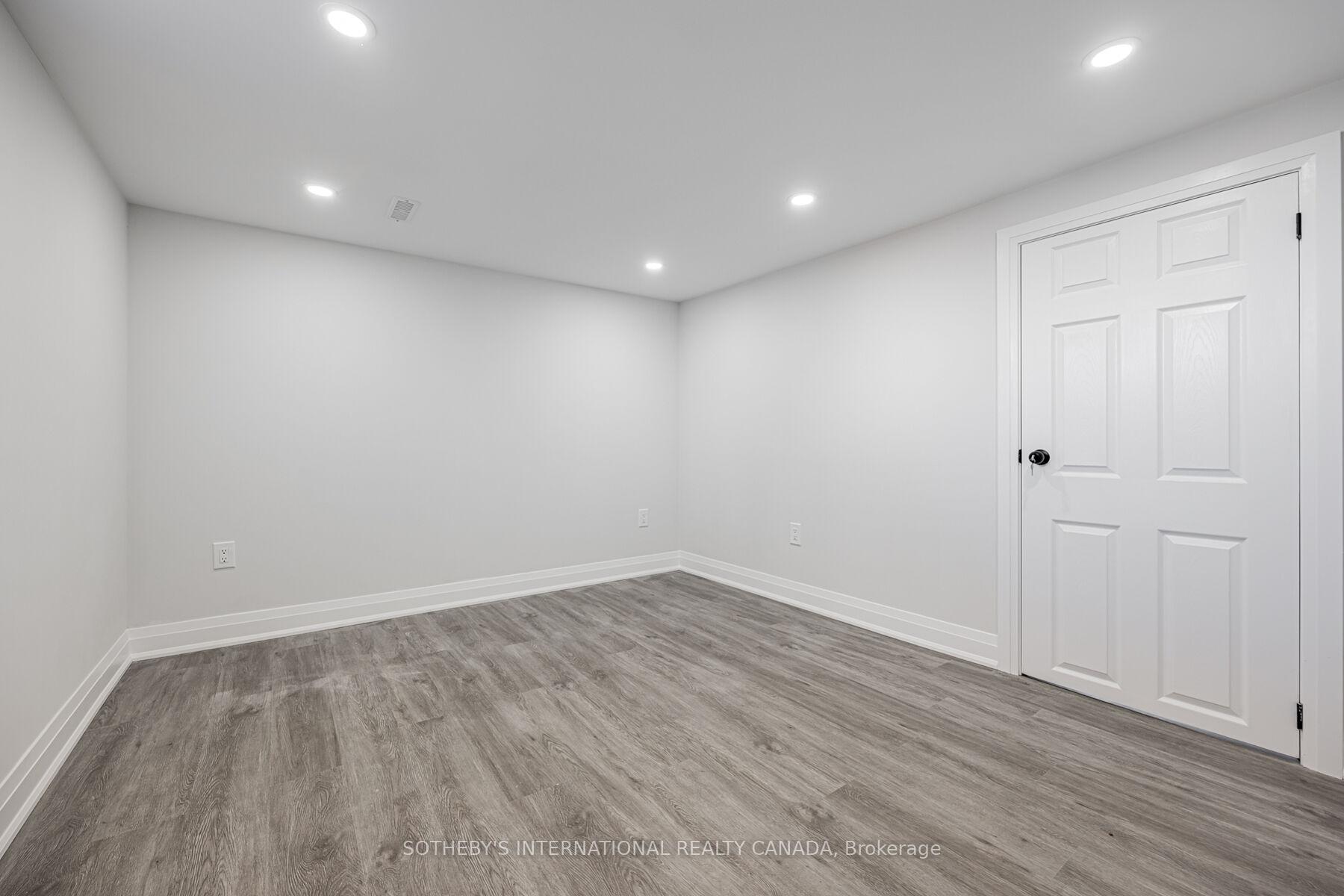 4075A Lawrence Avenue E, Toronto