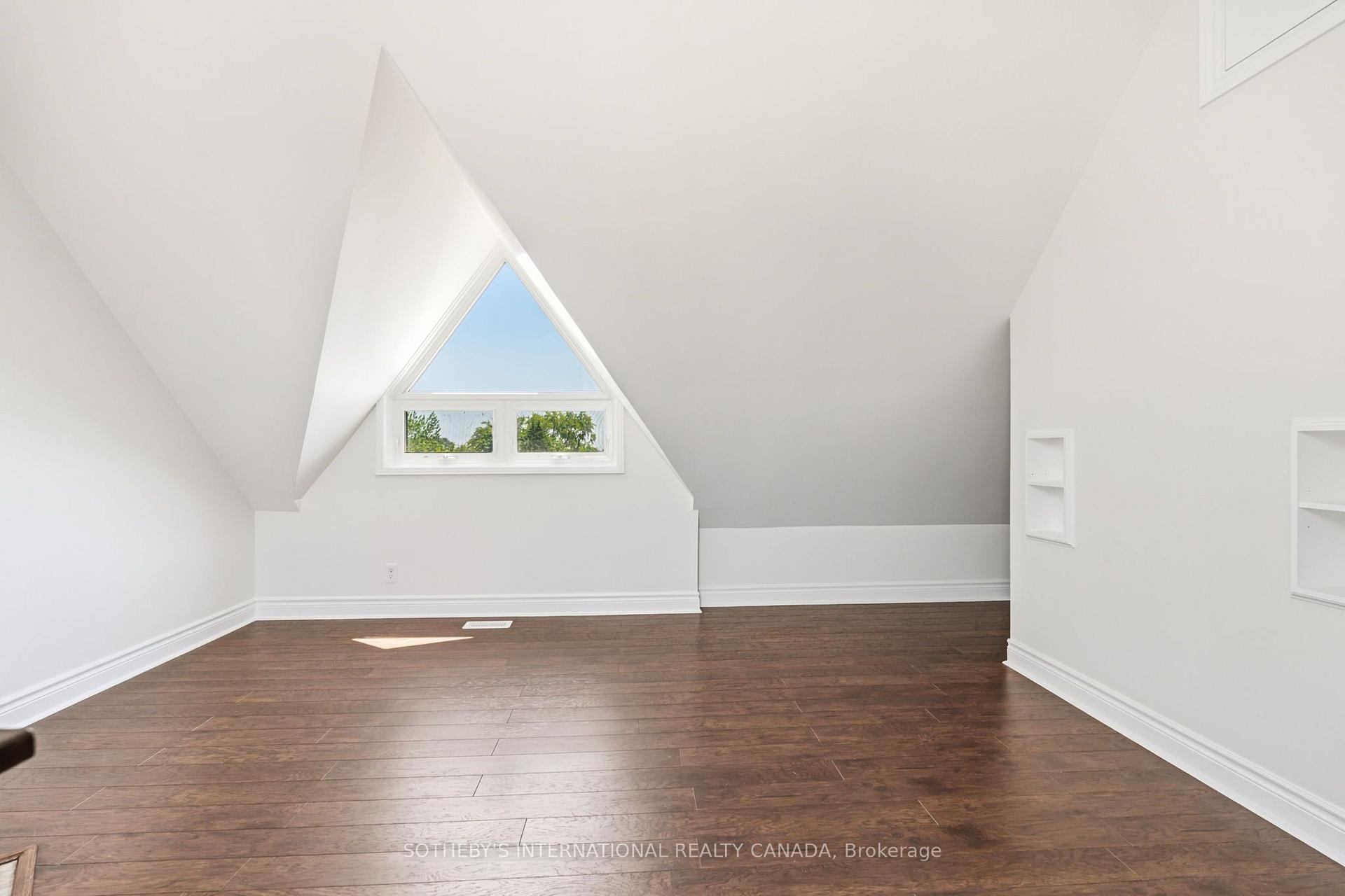 101 Hammersmith Avenue 210, Toronto Unit: 210