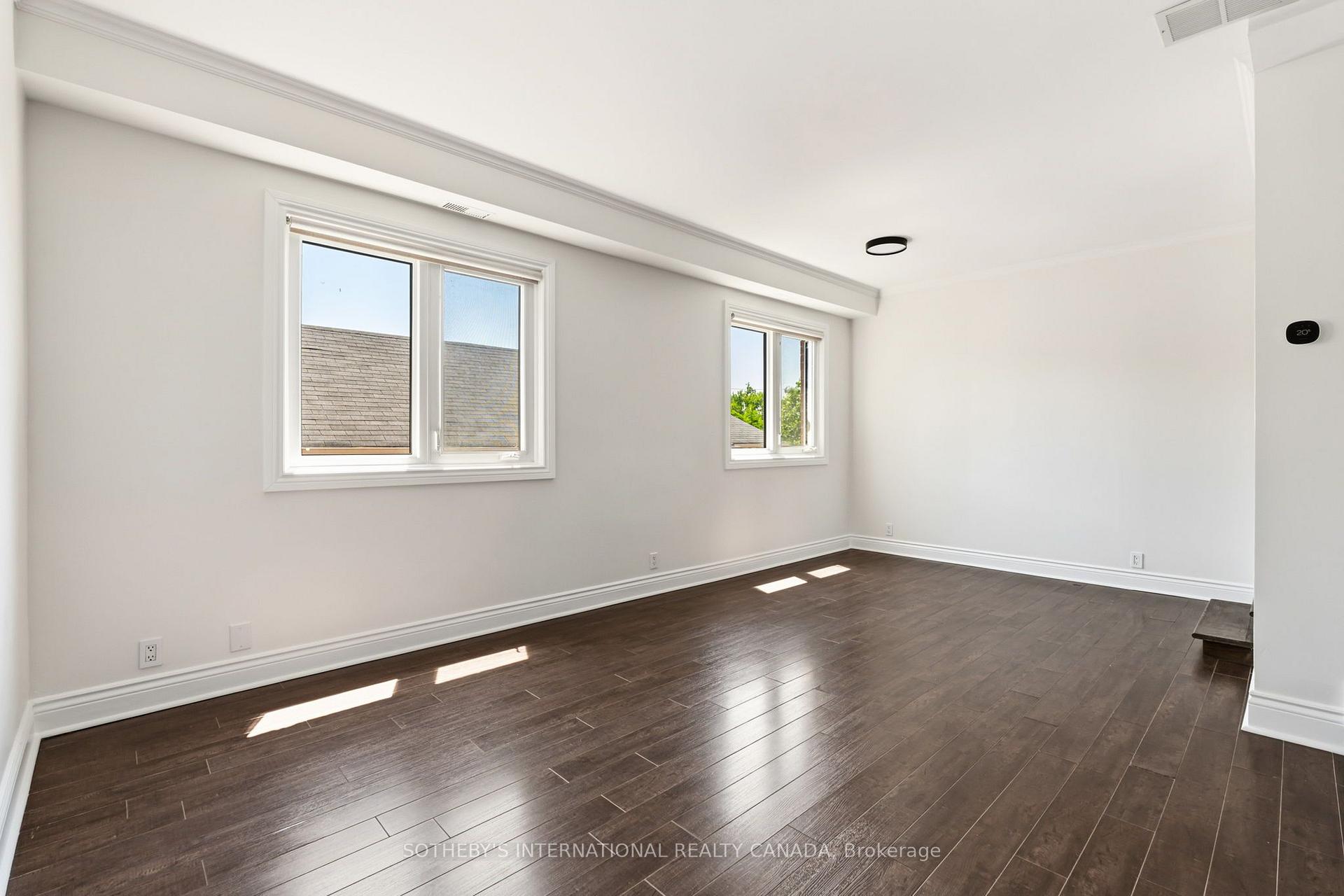 101 Hammersmith Avenue 210, Toronto Unit: 210