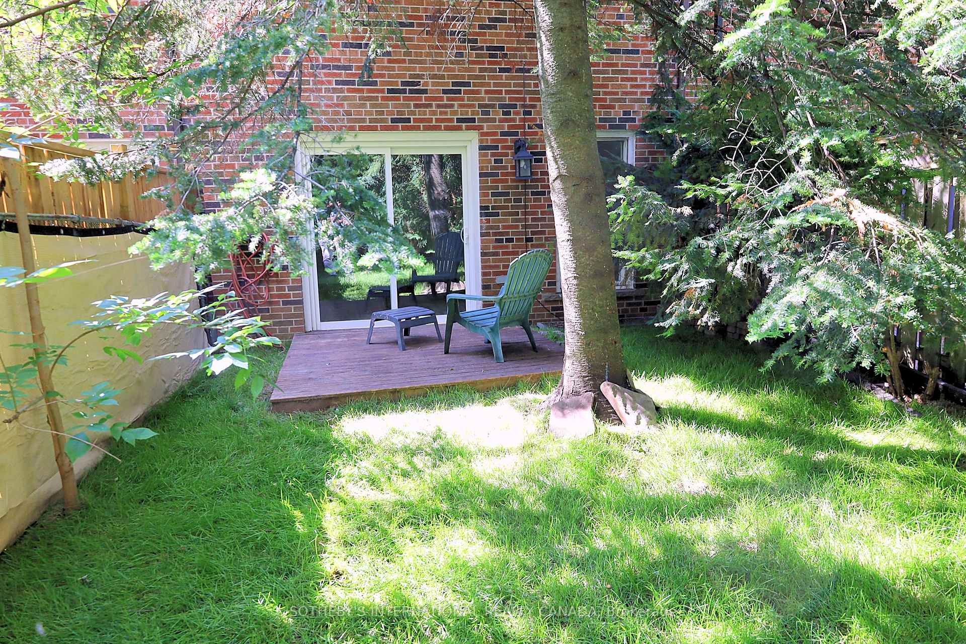 80 Halsey Avenue, Toronto