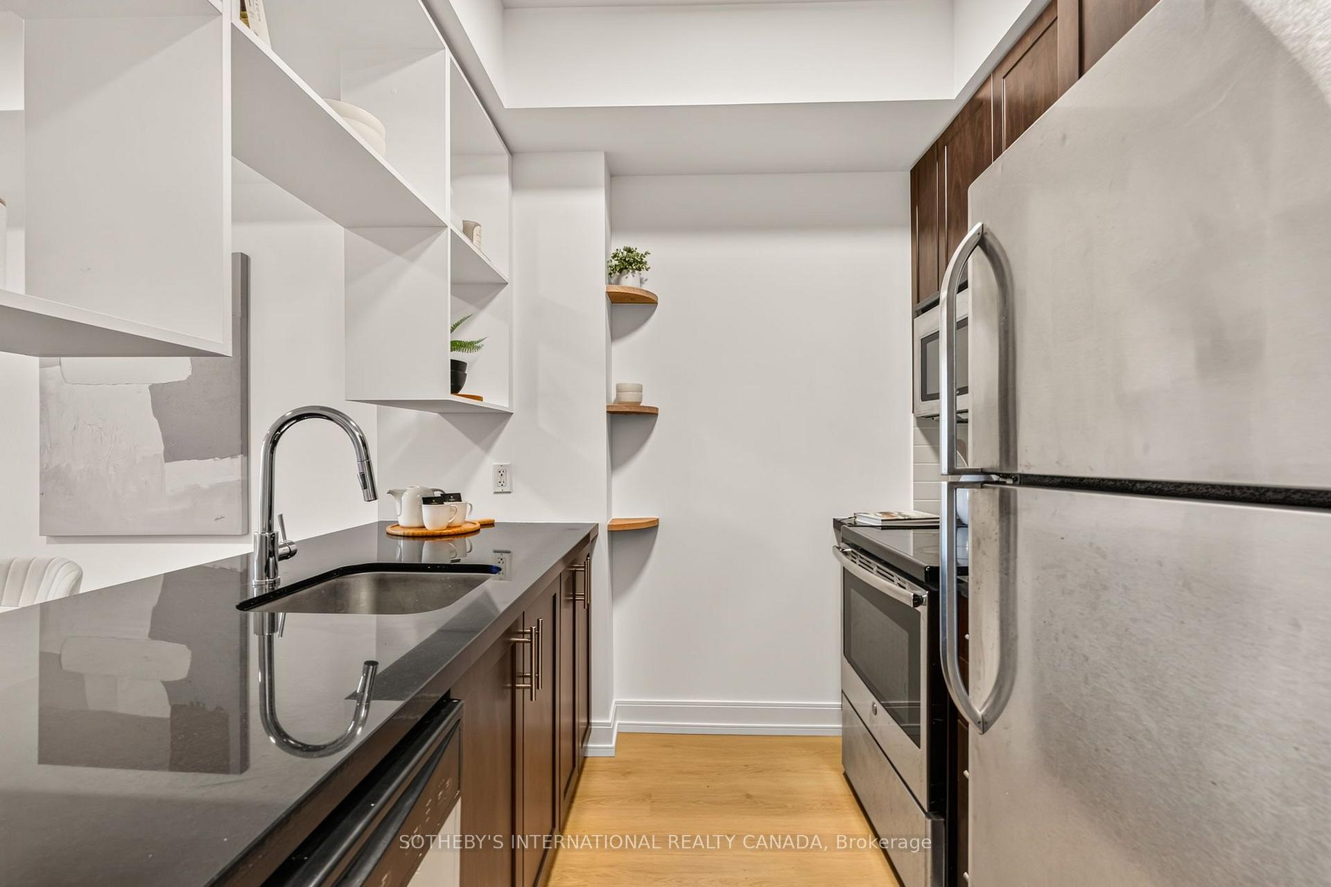 135 Village Green Square 519, Toronto Unit: 519