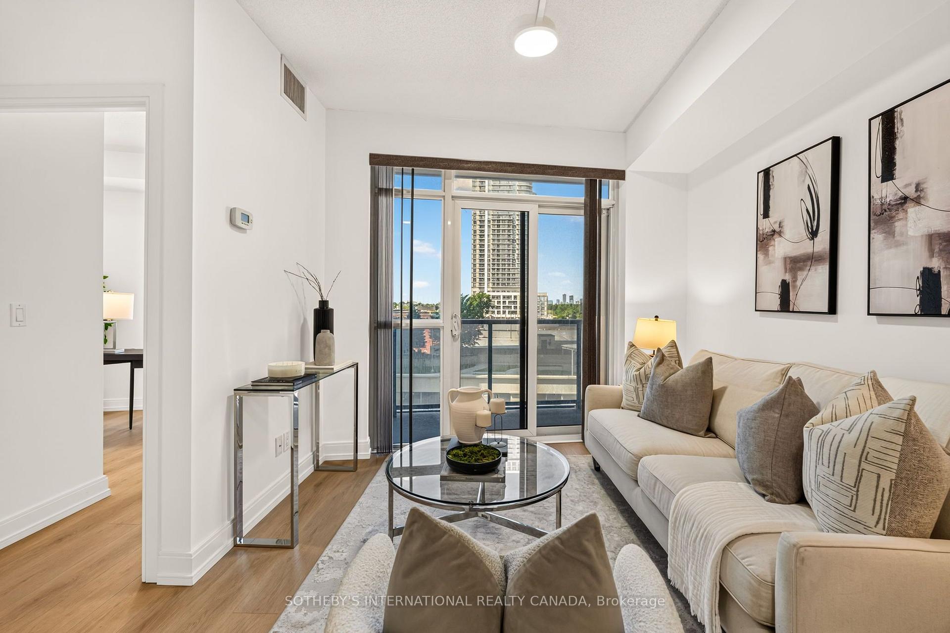 135 Village Green Square 519, Toronto Unit: 519