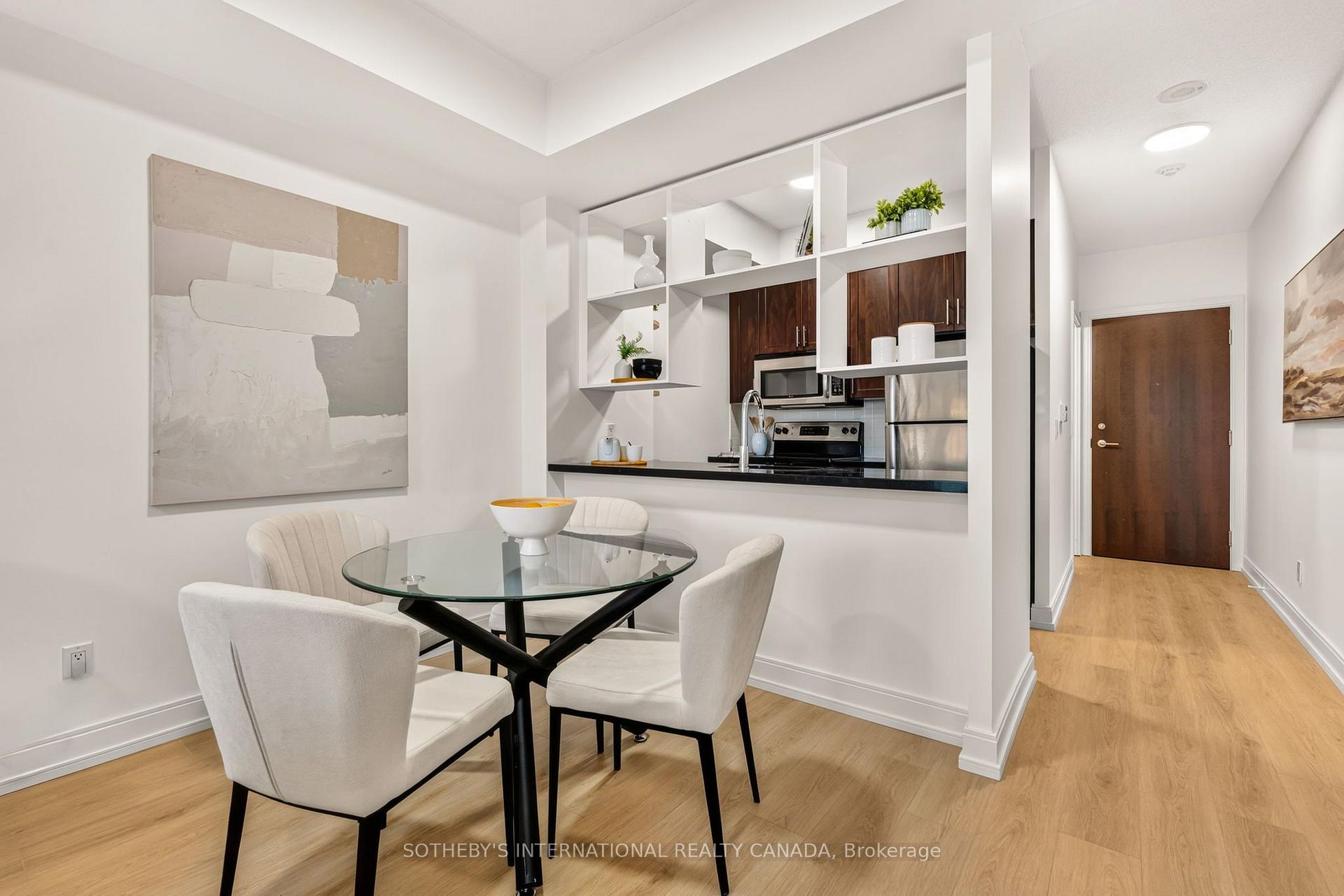 135 Village Green Square 519, Toronto Unit: 519